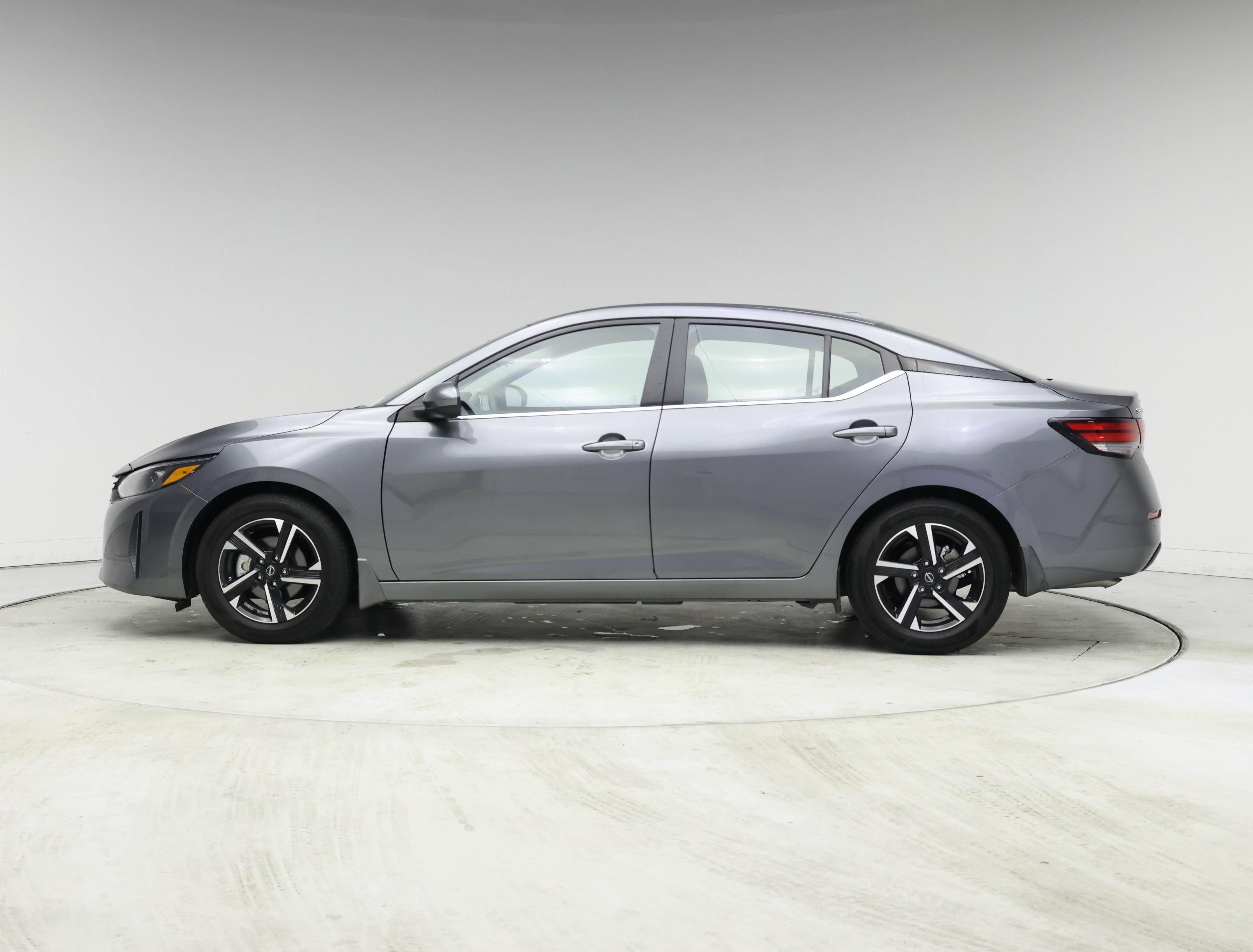 Thumbnail: 2025 Nissan Sentra - 3