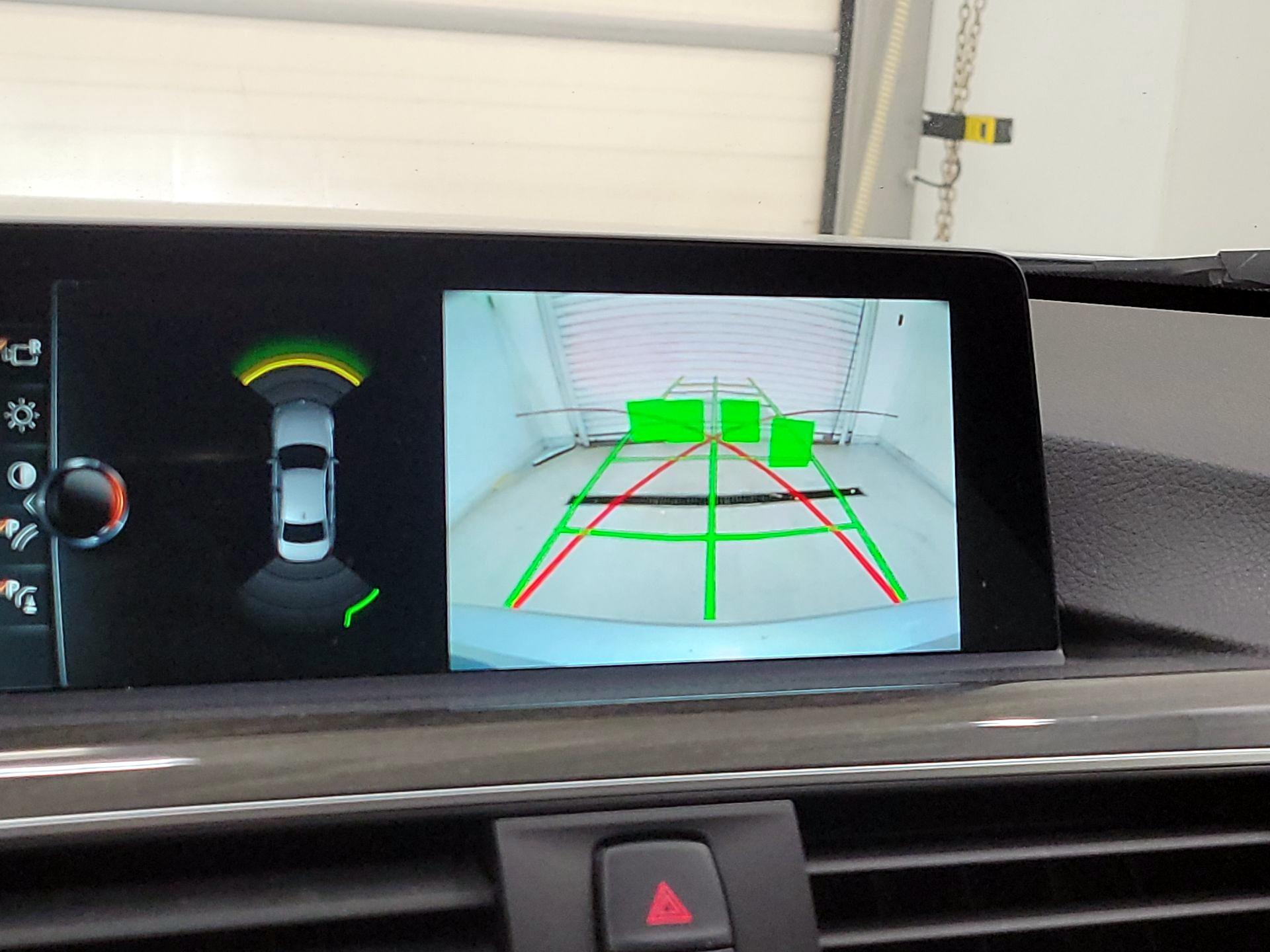 Thumbnail: 2017 BMW 3 Series - 15