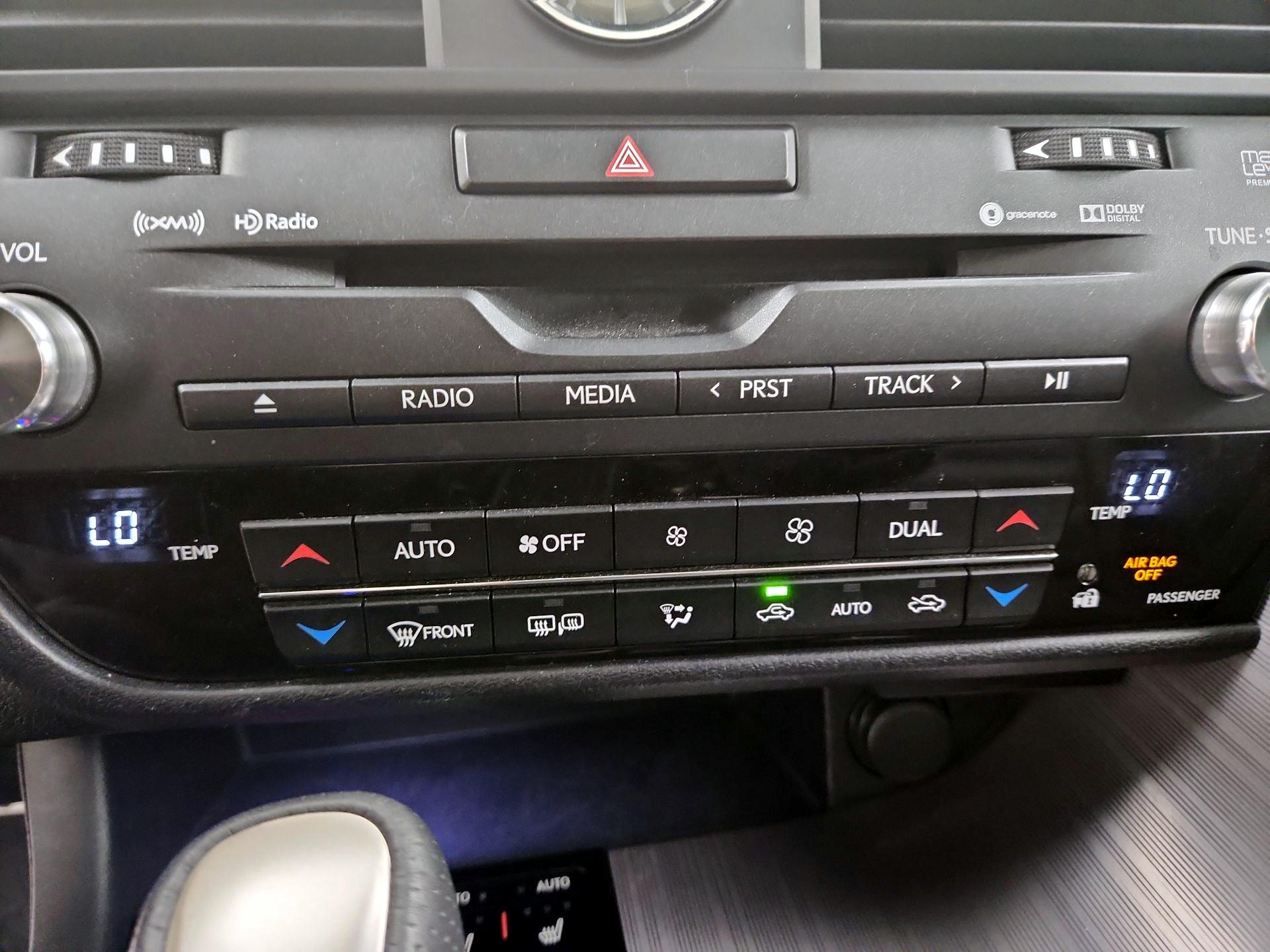 Thumbnail: 2018 Lexus RX - 17
