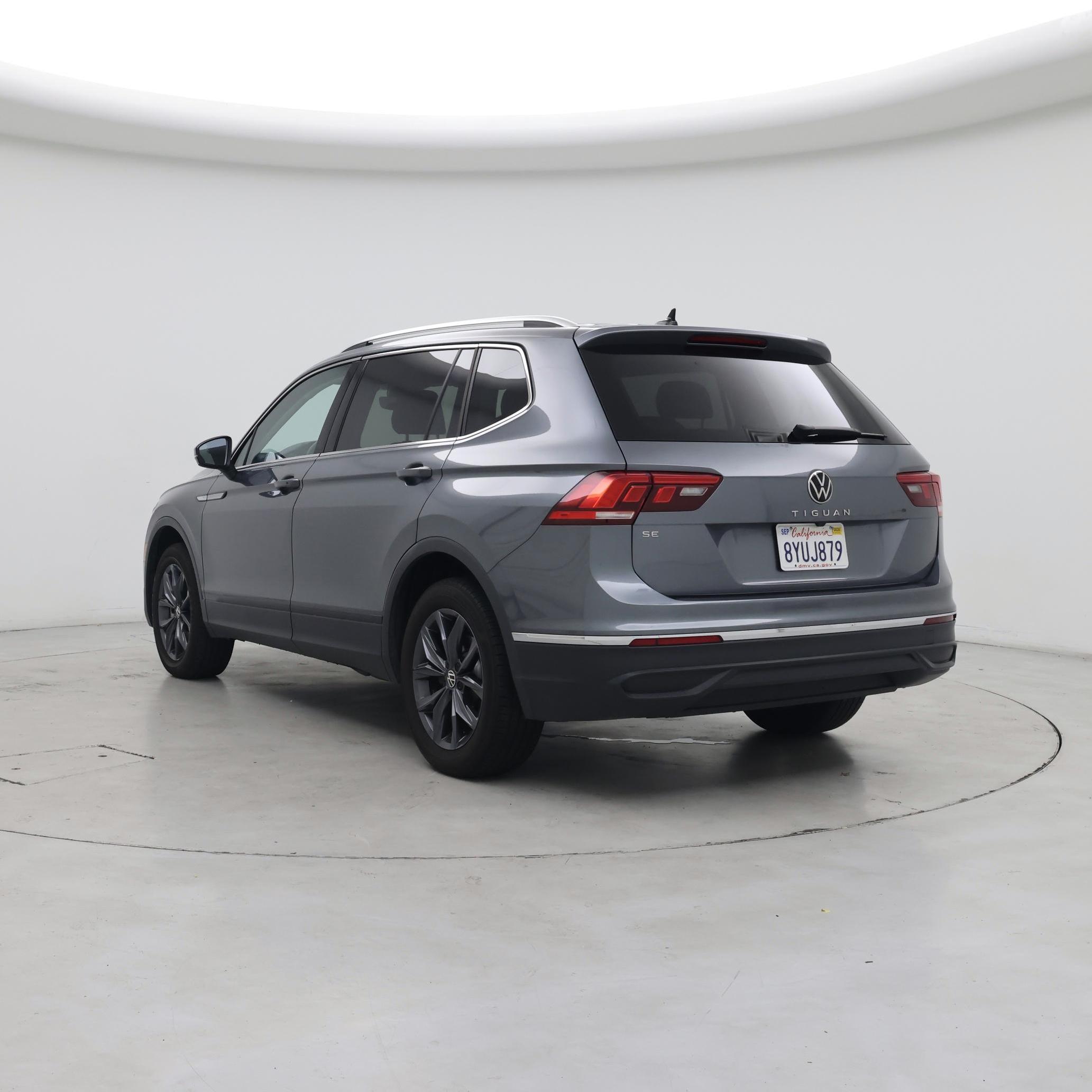 Thumbnail: 2022 Volkswagen Tiguan - 2