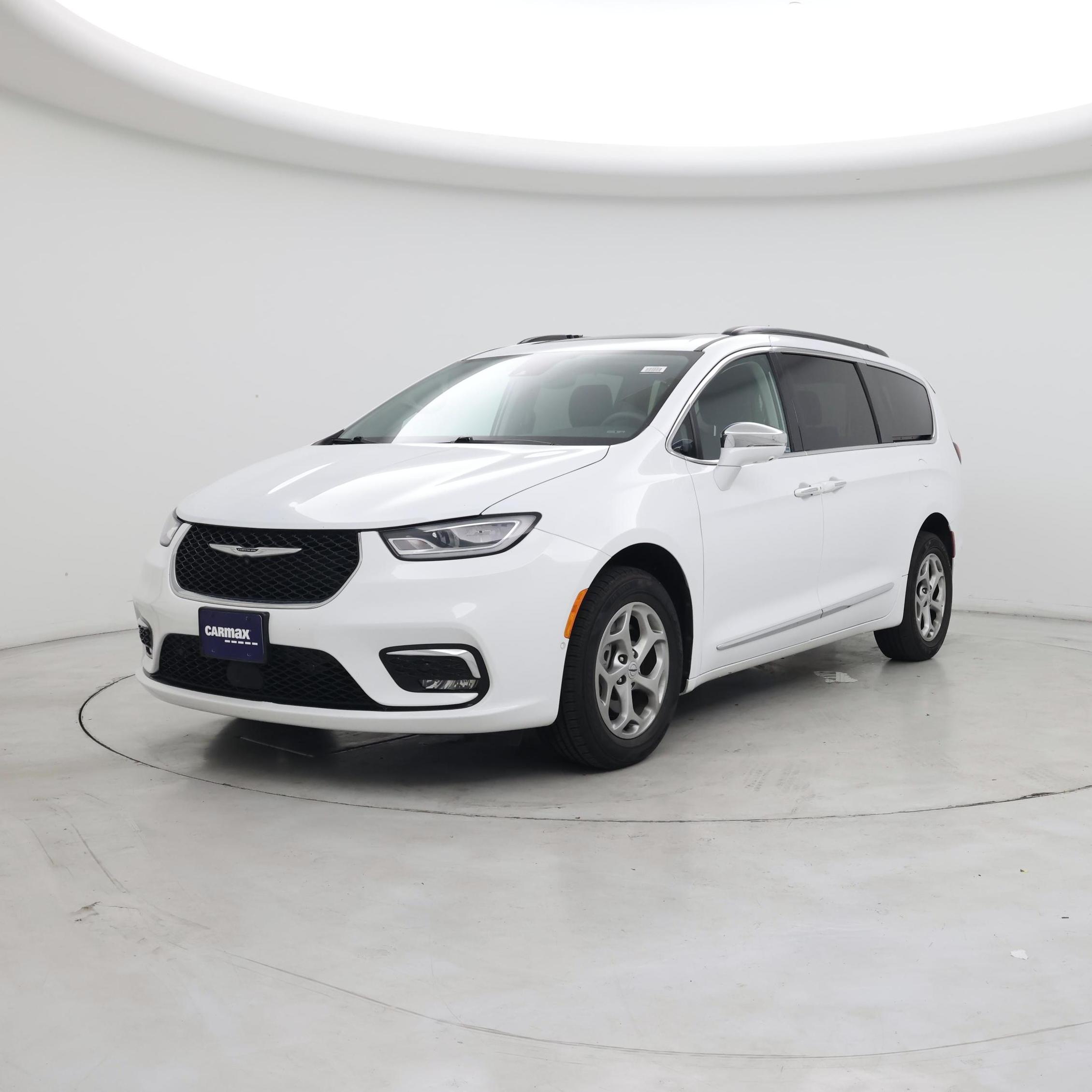 Thumbnail: 2022 Chrysler Pacifica - 4