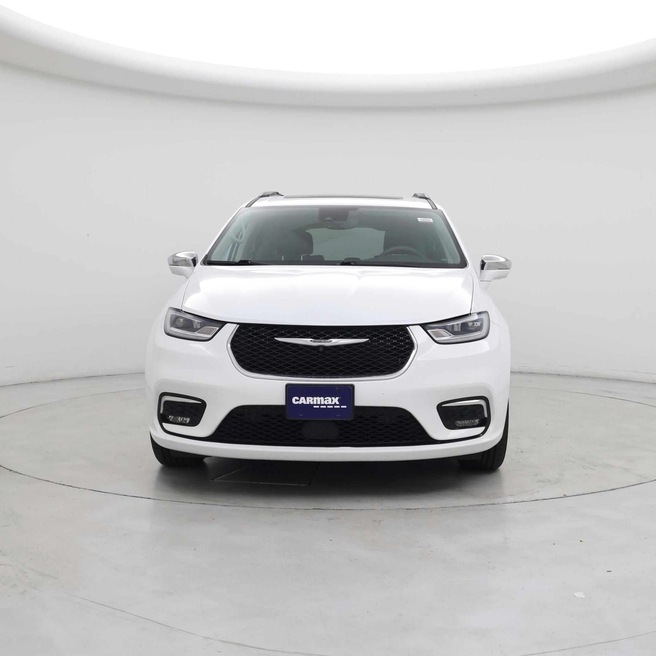 Thumbnail: 2022 Chrysler Pacifica - 5