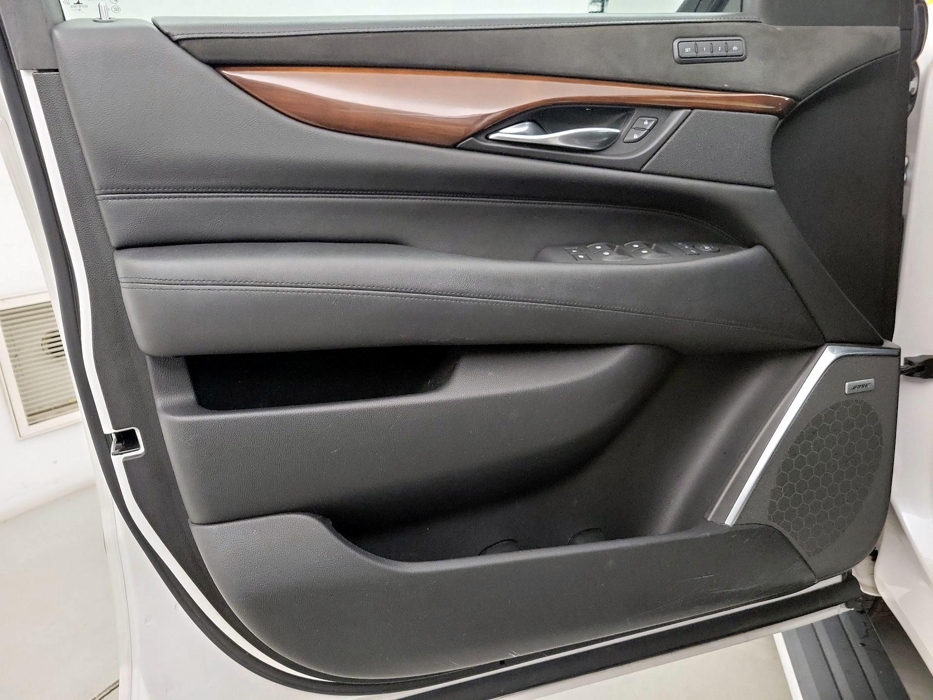 Thumbnail: 2019 Cadillac Escalade - 12