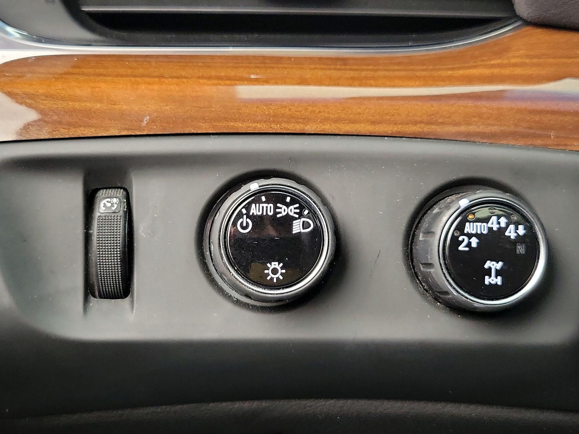 Thumbnail: 2019 Cadillac Escalade - 13