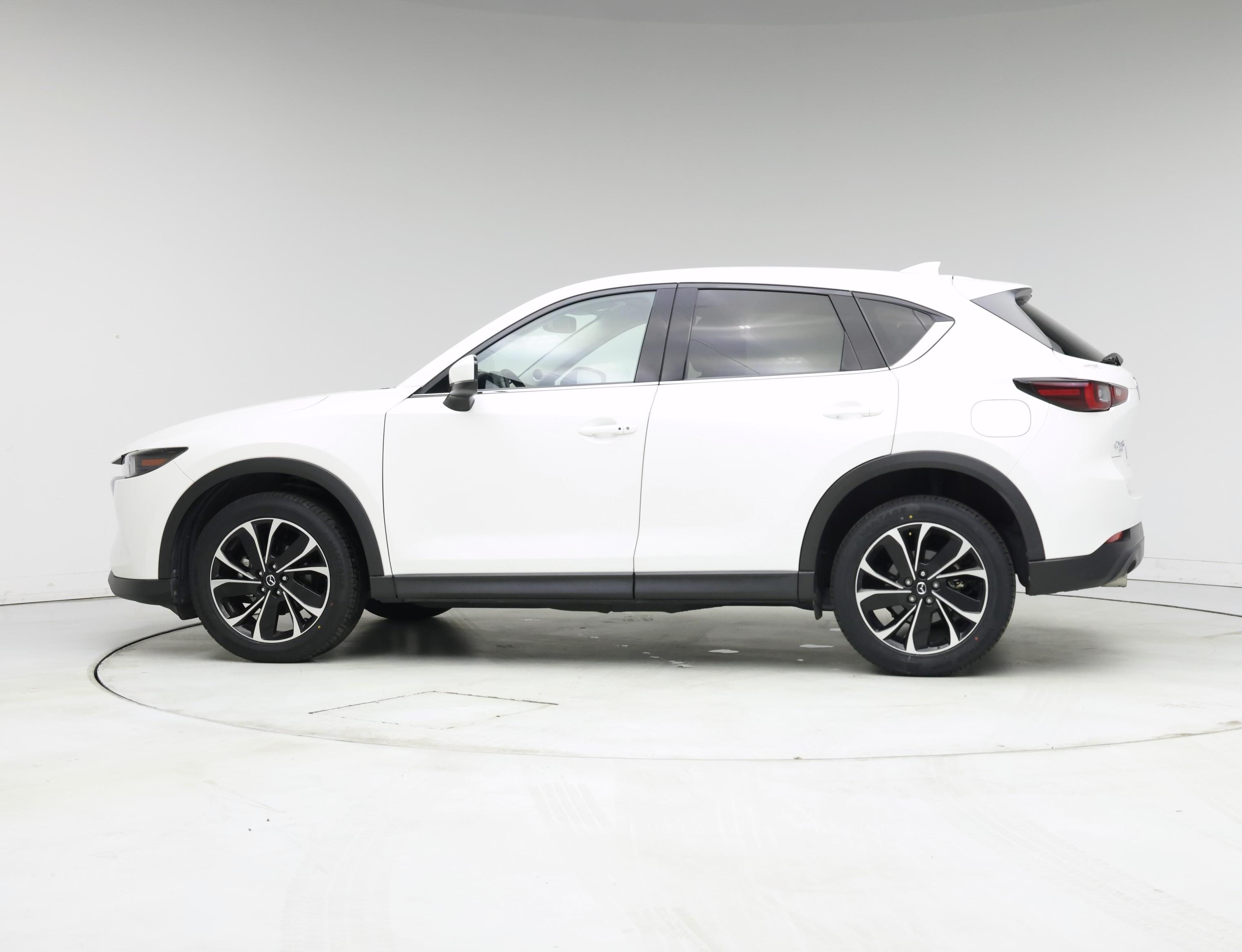 Thumbnail: 2022 Mazda CX-5 - 3