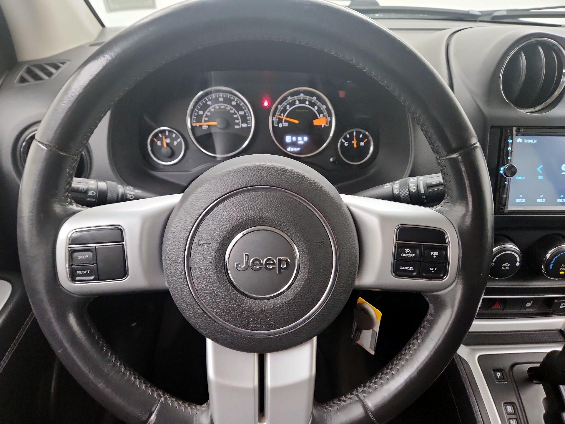 Thumbnail: 2016 Jeep Compass - 10
