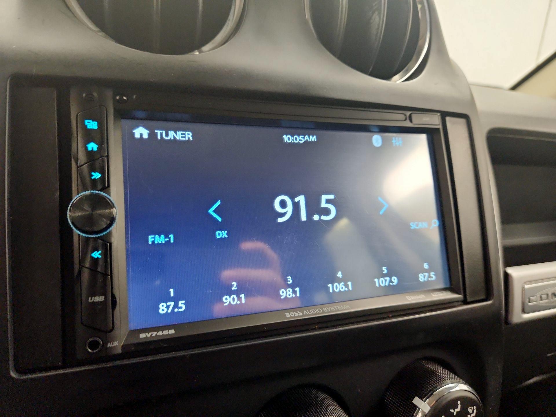 Thumbnail: 2016 Jeep Compass - 13