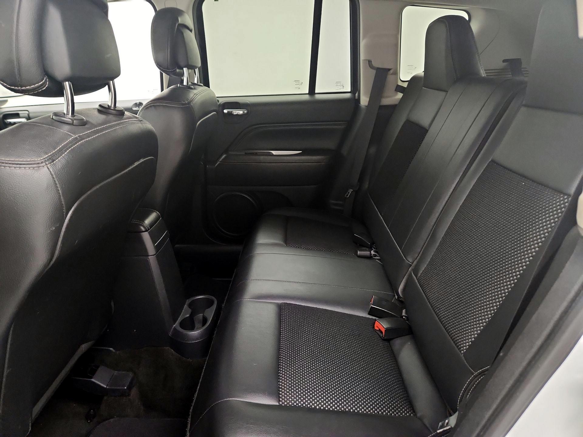 Thumbnail: 2016 Jeep Compass - 16