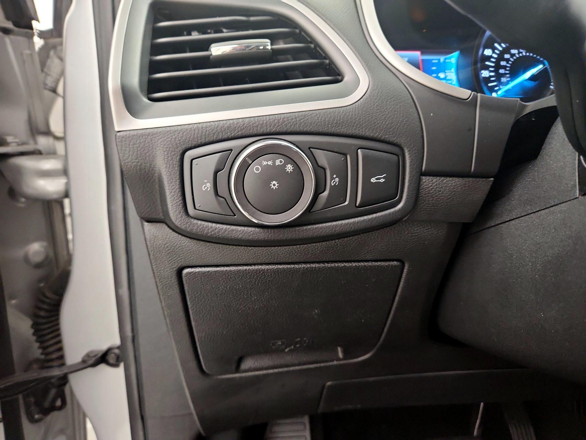 Thumbnail: 2018 Ford Edge - 13