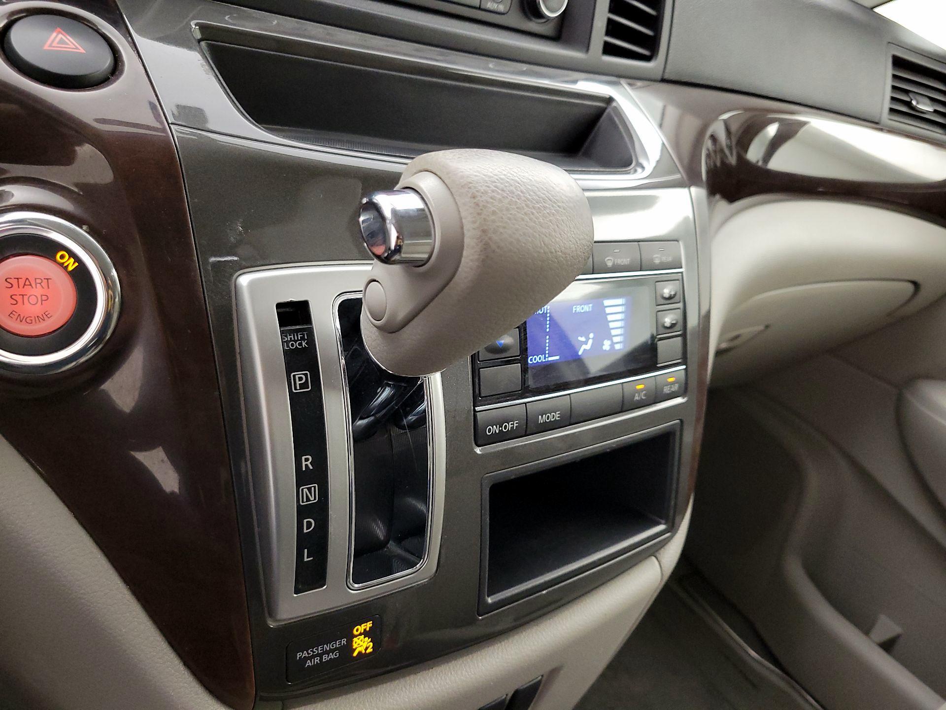 Thumbnail: 2015 Nissan Quest - 16