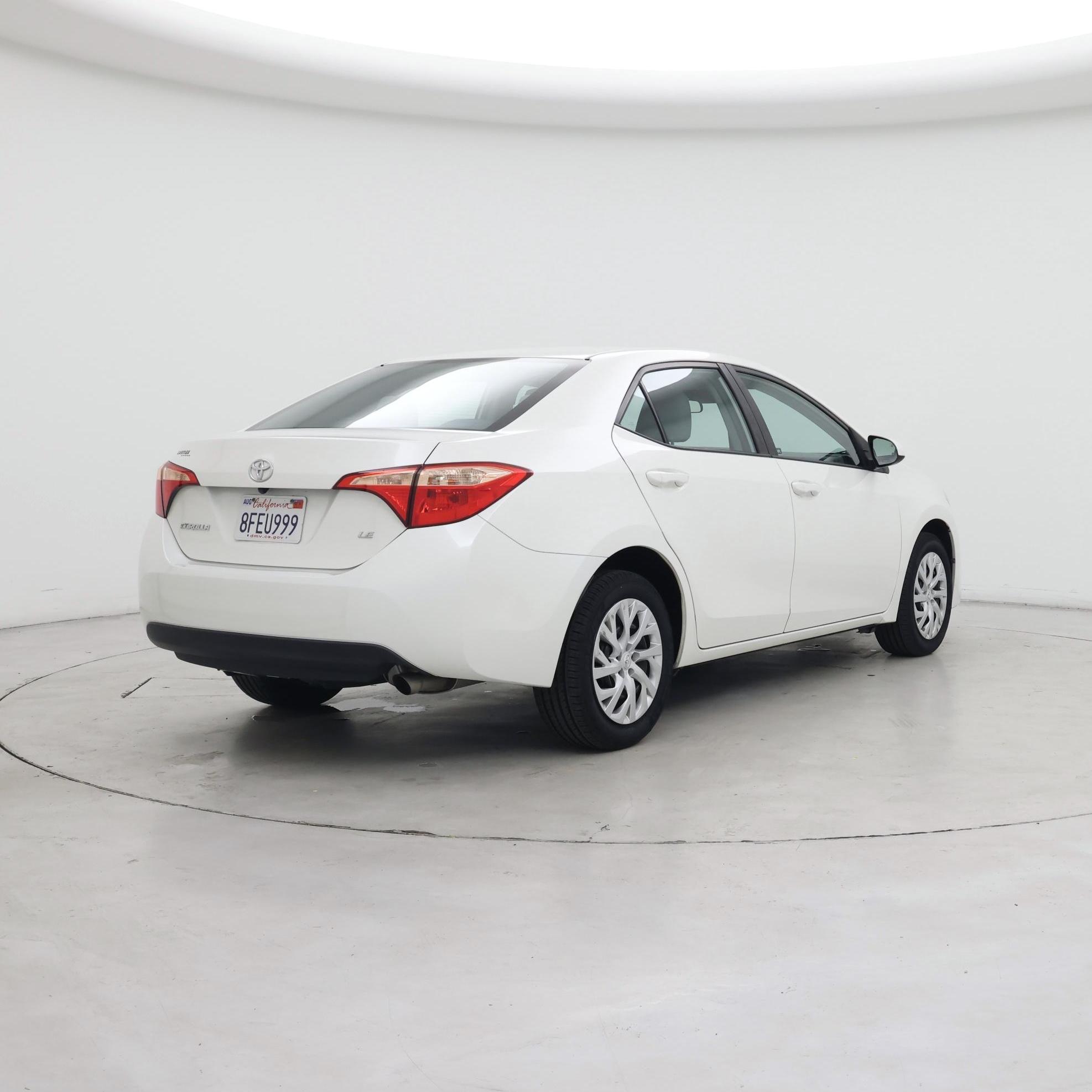 Thumbnail: 2018 Toyota Corolla - 8
