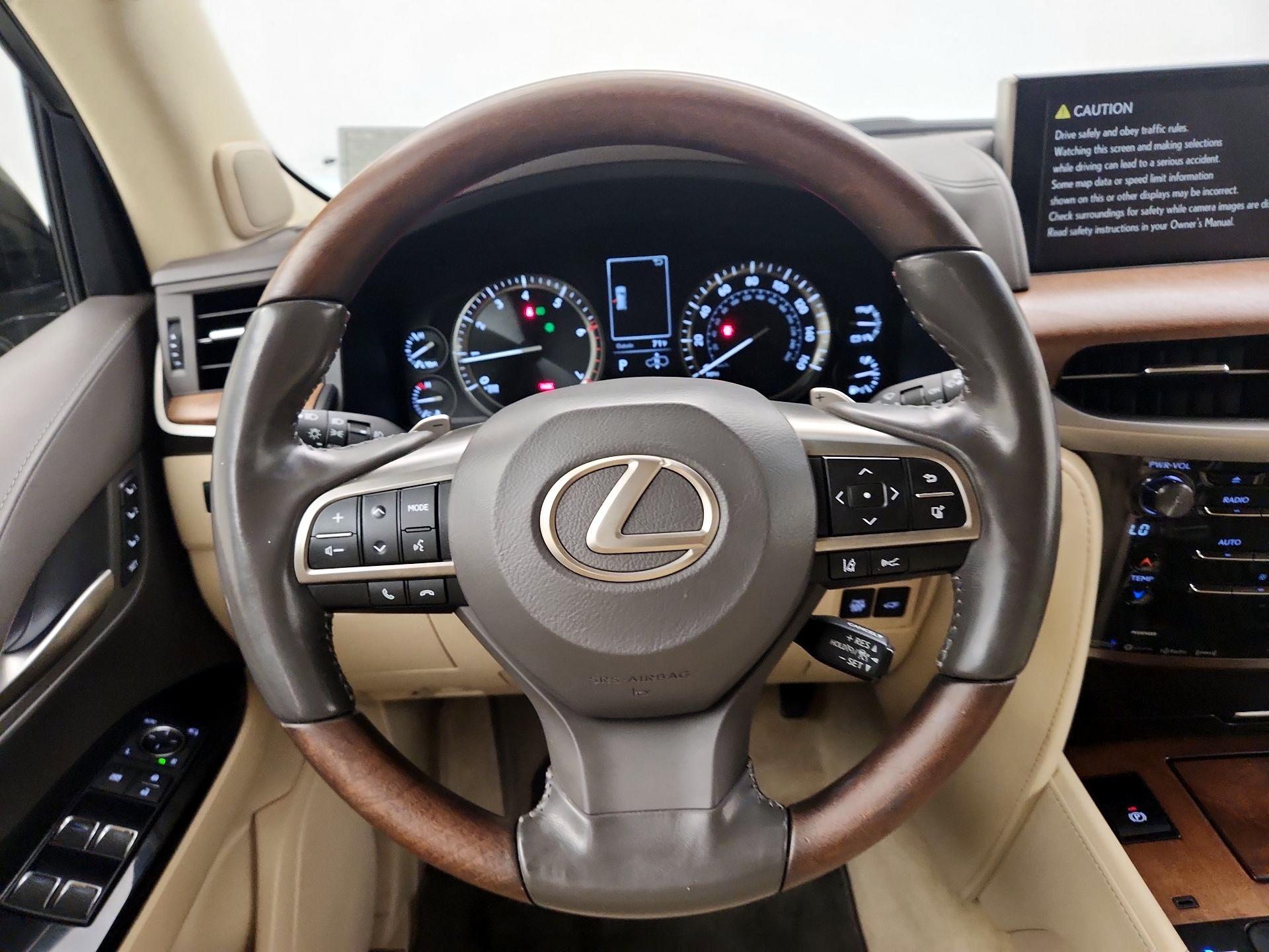 Thumbnail: 2019 Lexus LX - 10