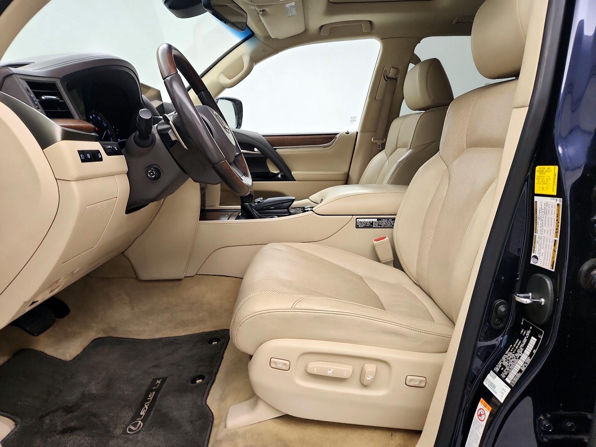 Thumbnail: 2019 Lexus LX - 11