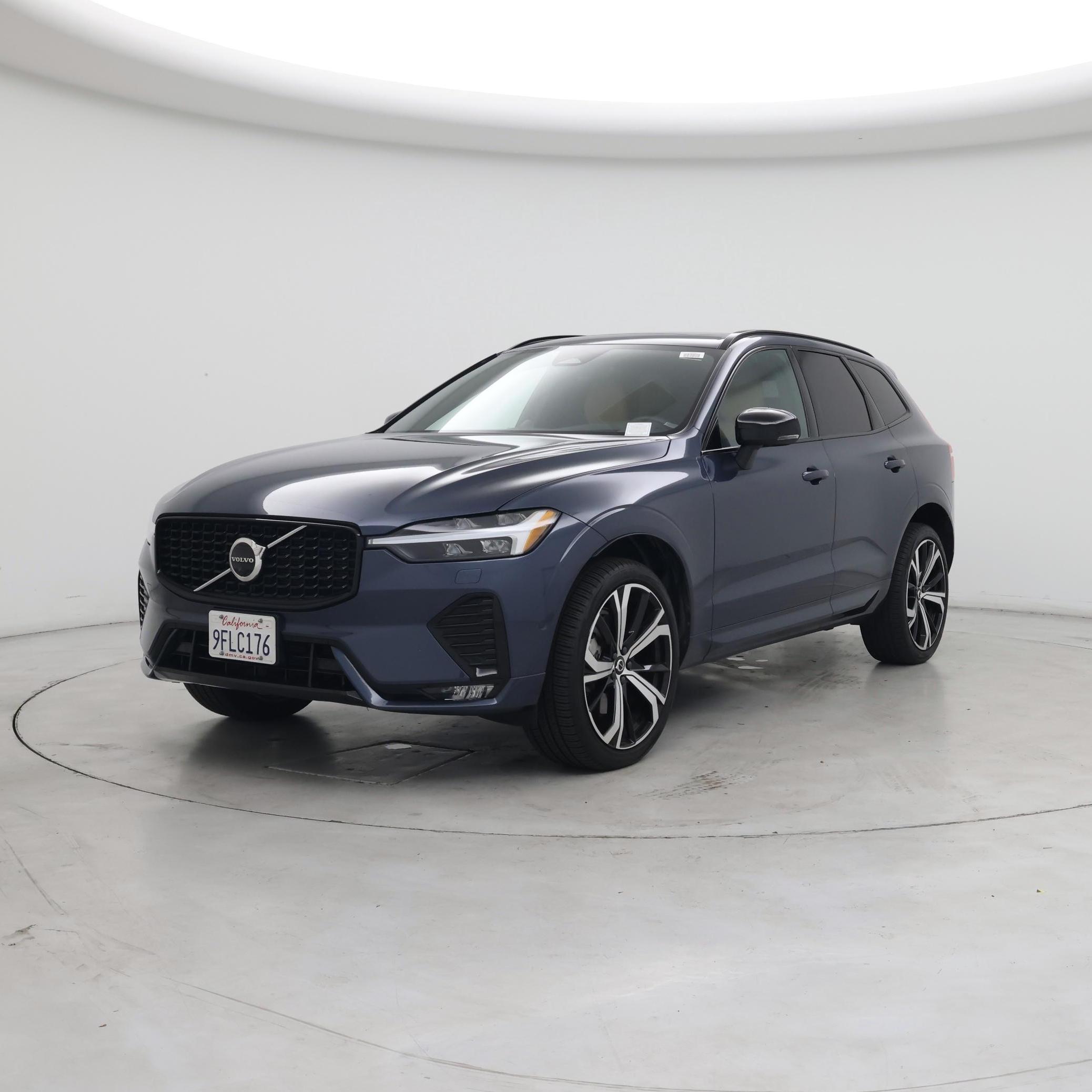 Thumbnail: 2023 Volvo XC60 - 4