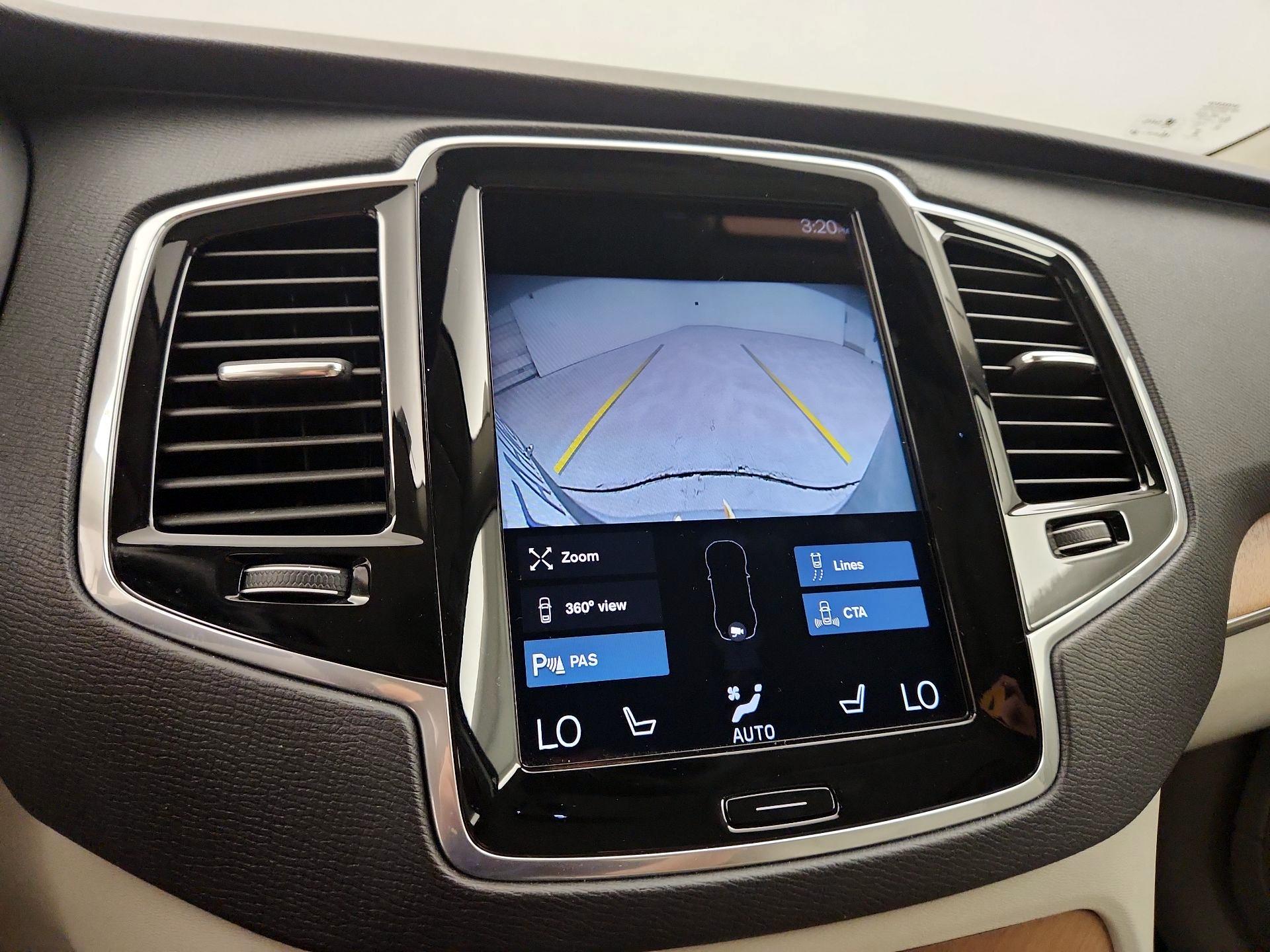 Thumbnail: 2021 Volvo XC90 - 15
