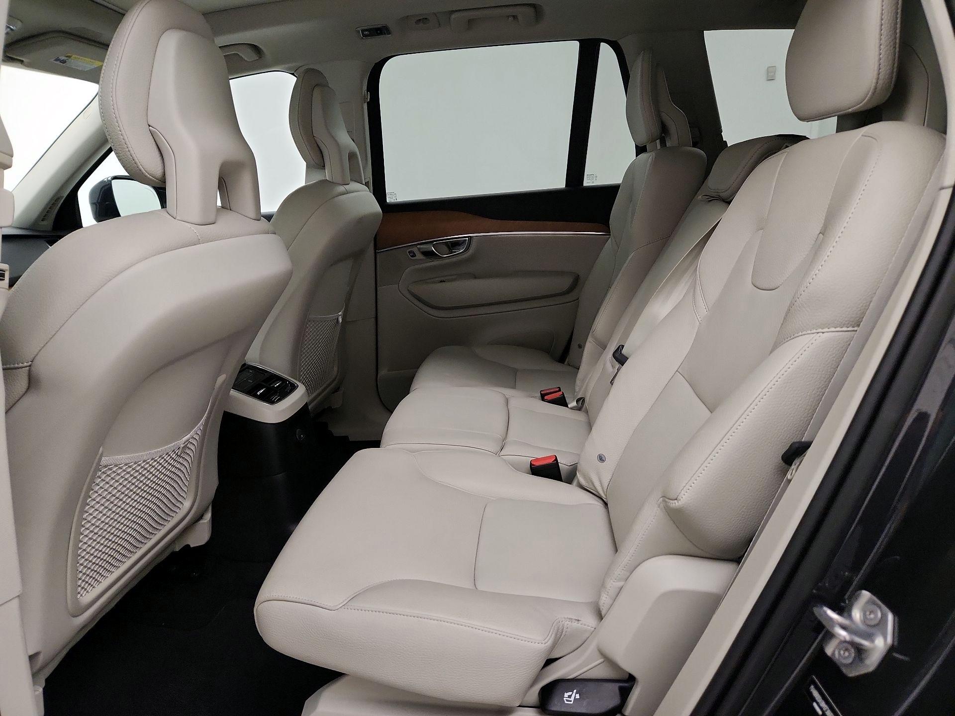 Thumbnail: 2021 Volvo XC90 - 20