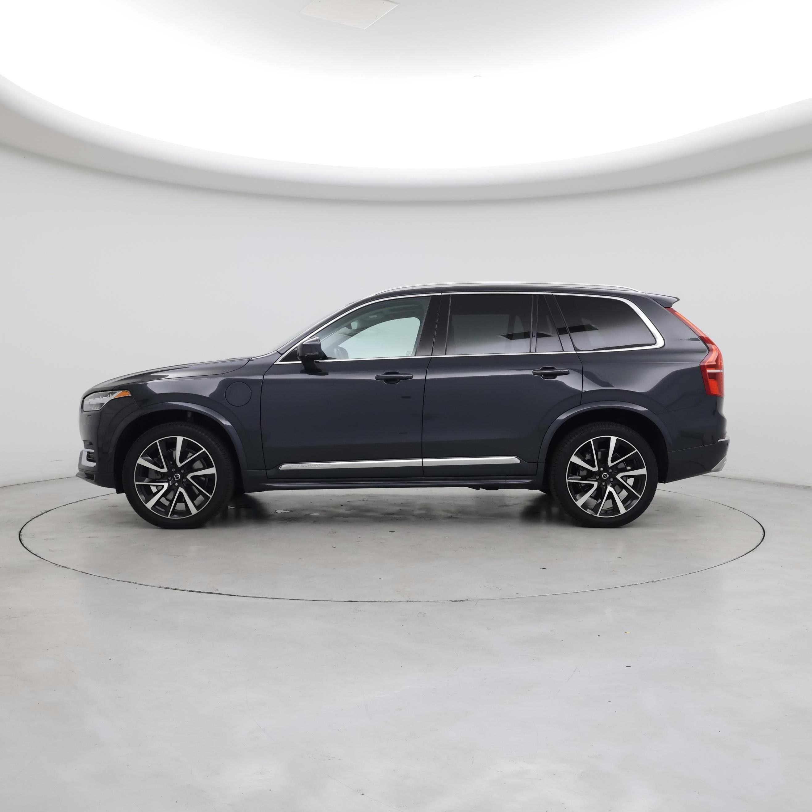 Thumbnail: 2021 Volvo XC90 - 3