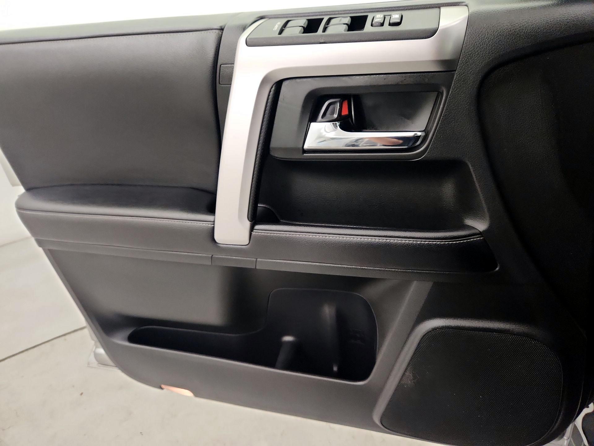 Thumbnail: 2018 Toyota 4Runner - 12