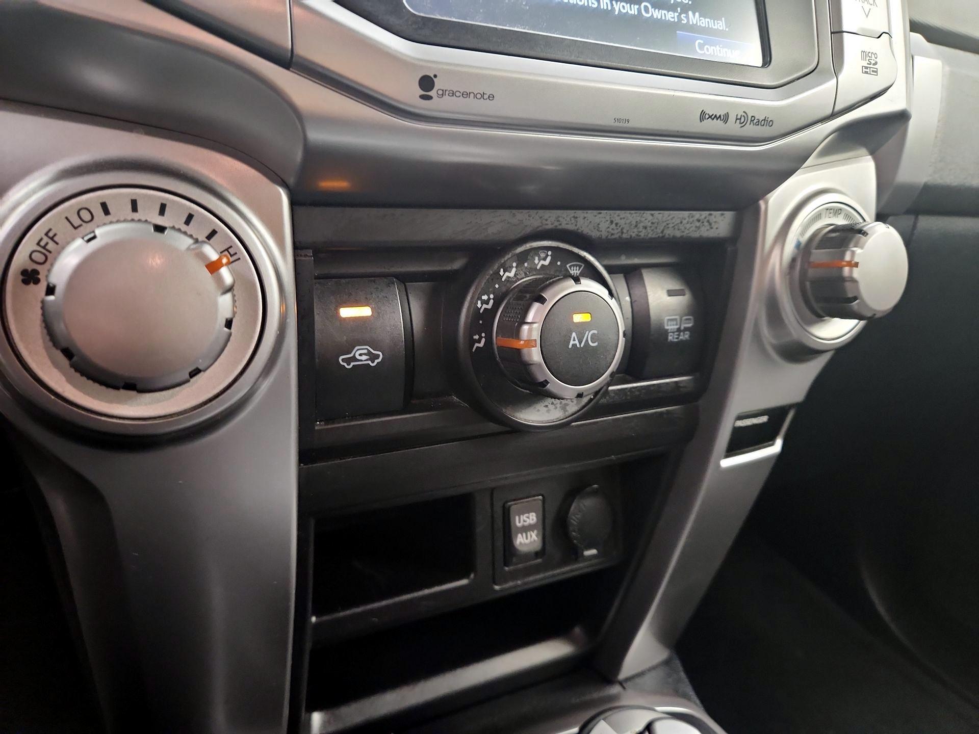Thumbnail: 2018 Toyota 4Runner - 17