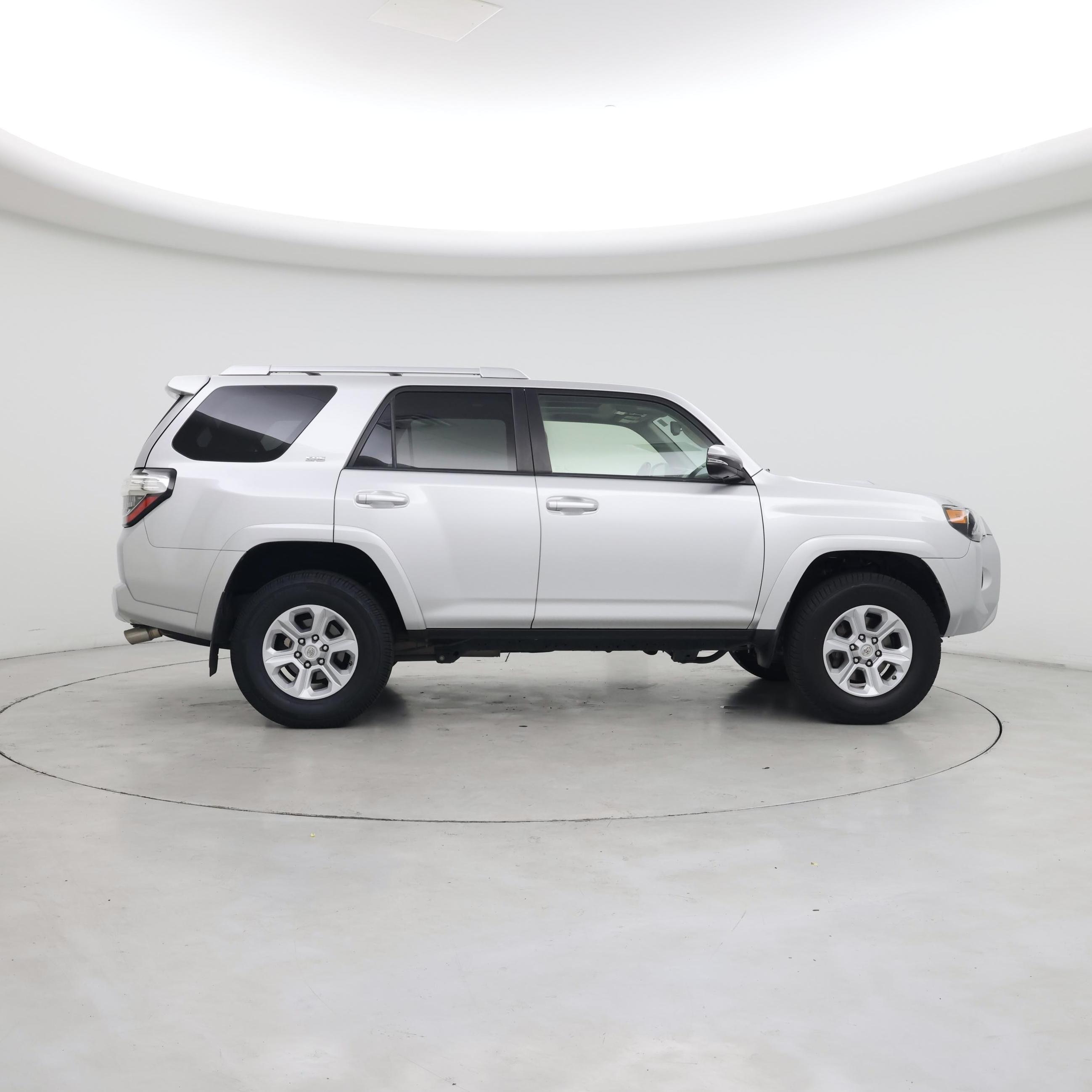 Thumbnail: 2018 Toyota 4Runner - 7