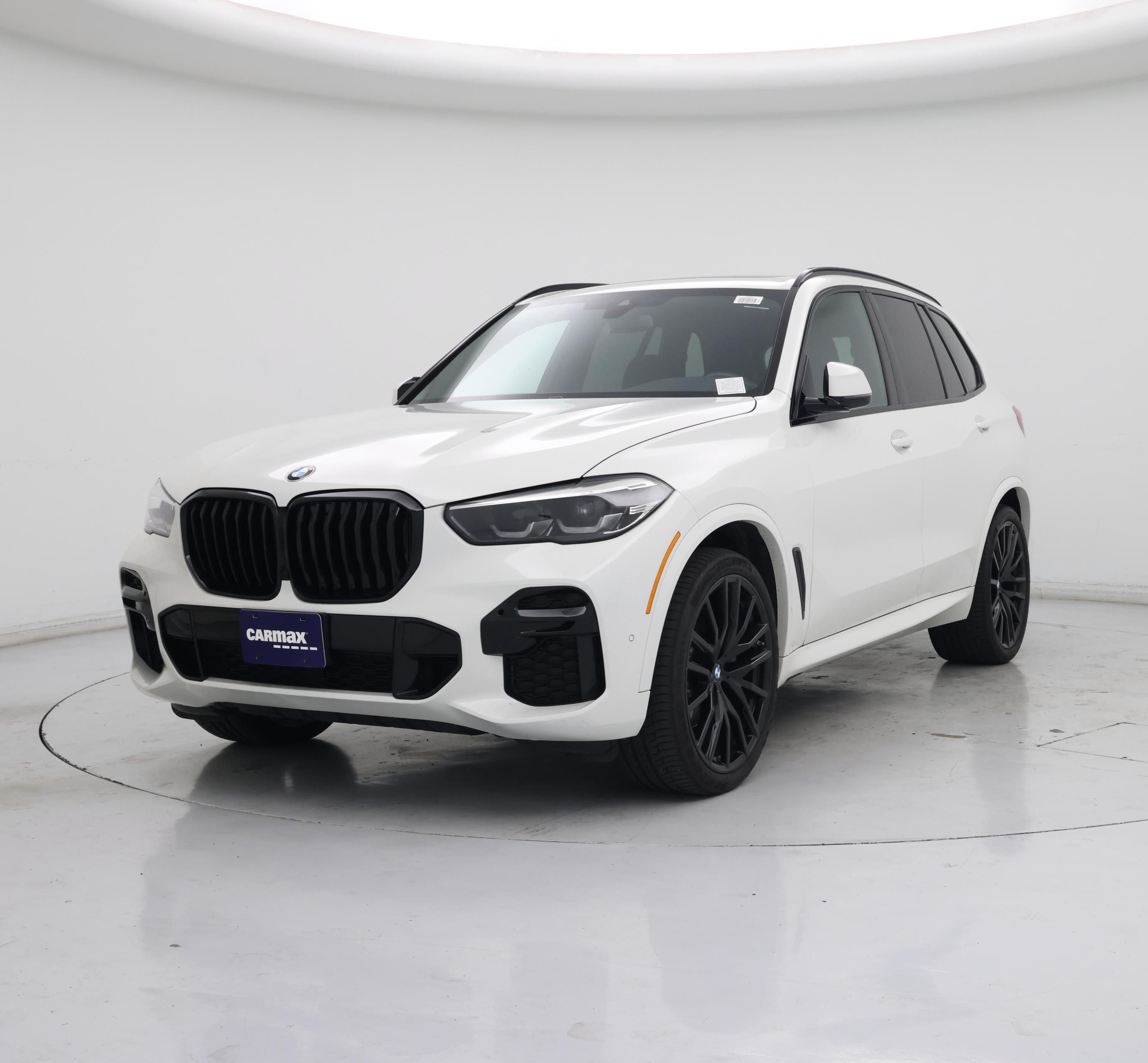 Thumbnail: 2023 BMW X5 - 4