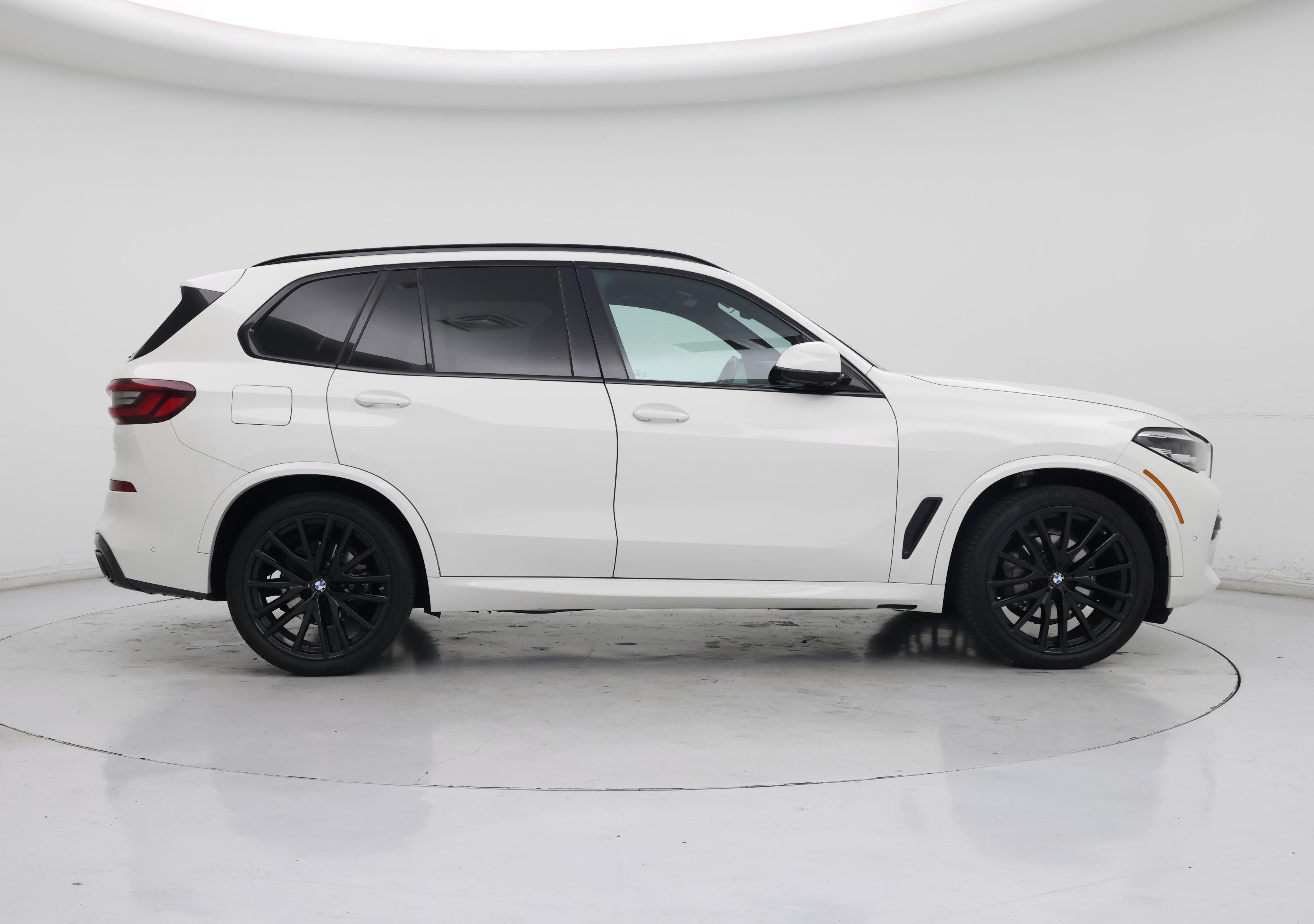 Thumbnail: 2023 BMW X5 - 7