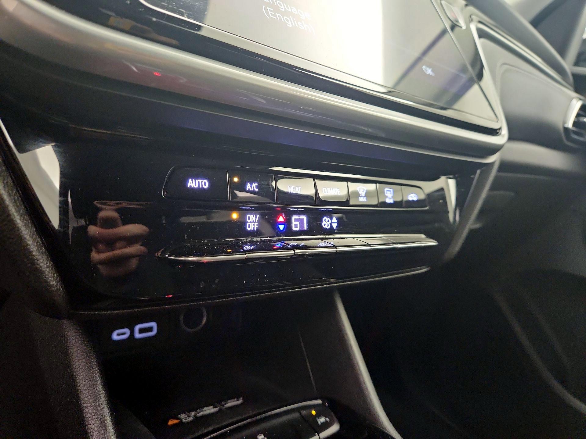 Thumbnail: 2023 Chevrolet Bolt EUV - 16