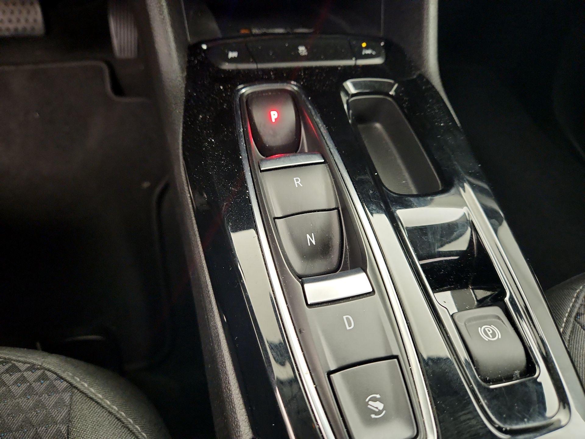 Thumbnail: 2023 Chevrolet Bolt EUV - 17