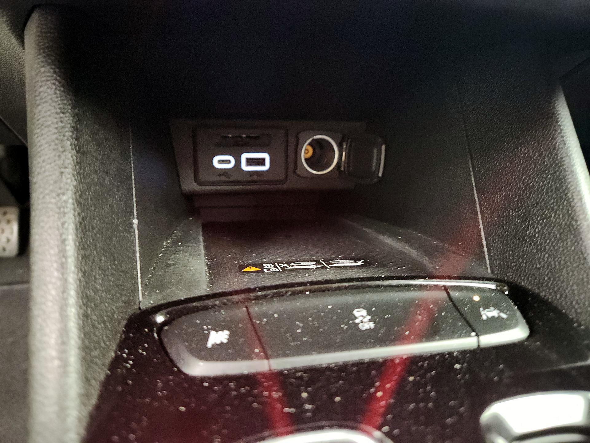 Thumbnail: 2023 Chevrolet Bolt EUV - 18