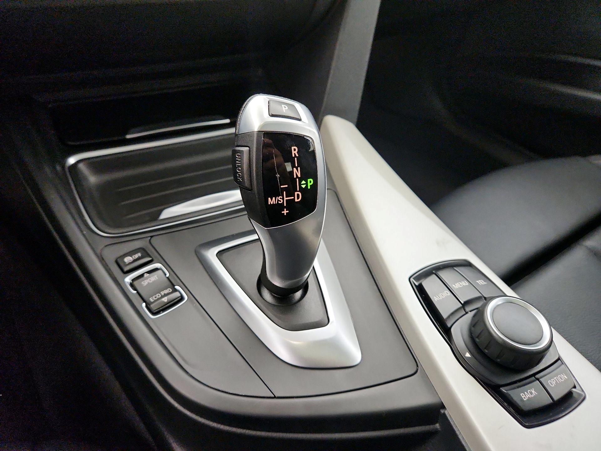 Thumbnail: 2014 BMW 3 Series - 16