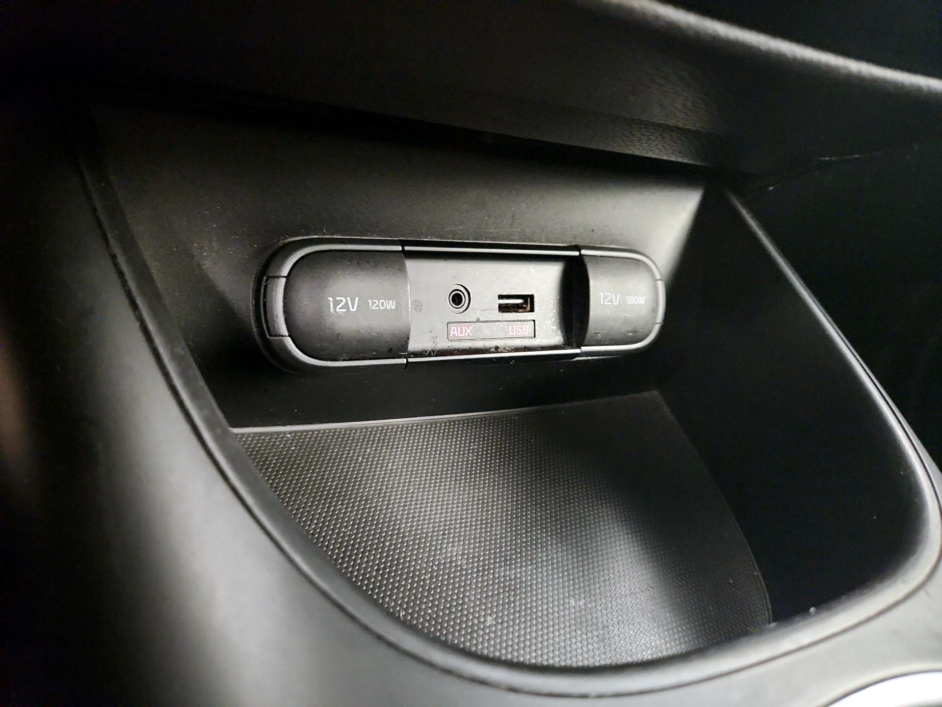 Thumbnail: 2014 Kia Soul - 17