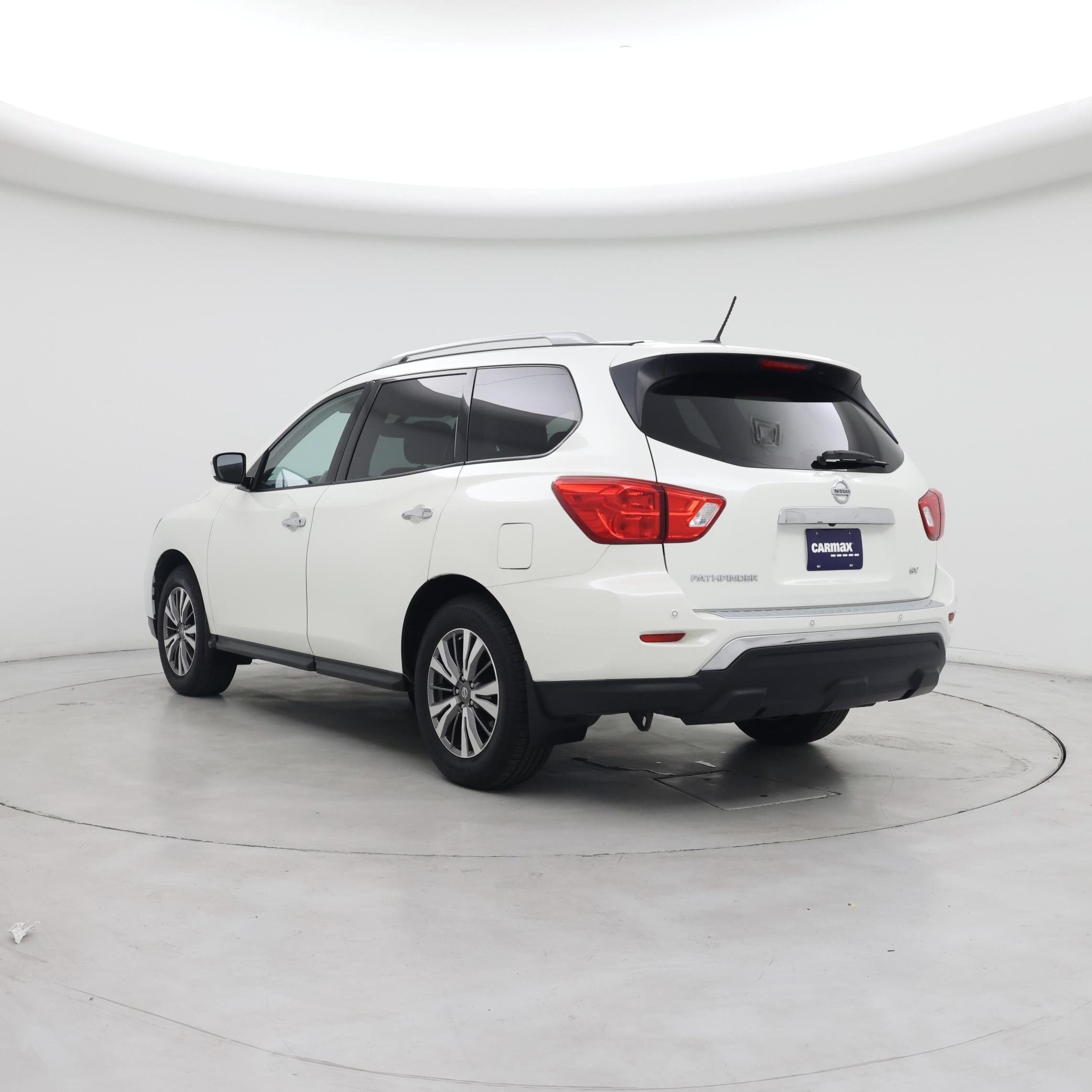 Thumbnail: 2018 Nissan Pathfinder - 2