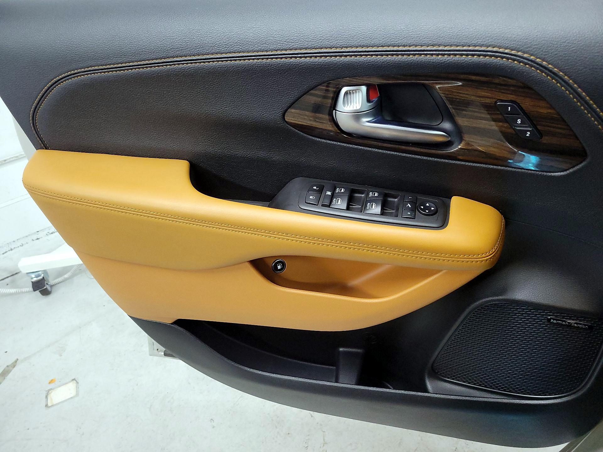 Thumbnail: 2021 Chrysler Pacifica - 12