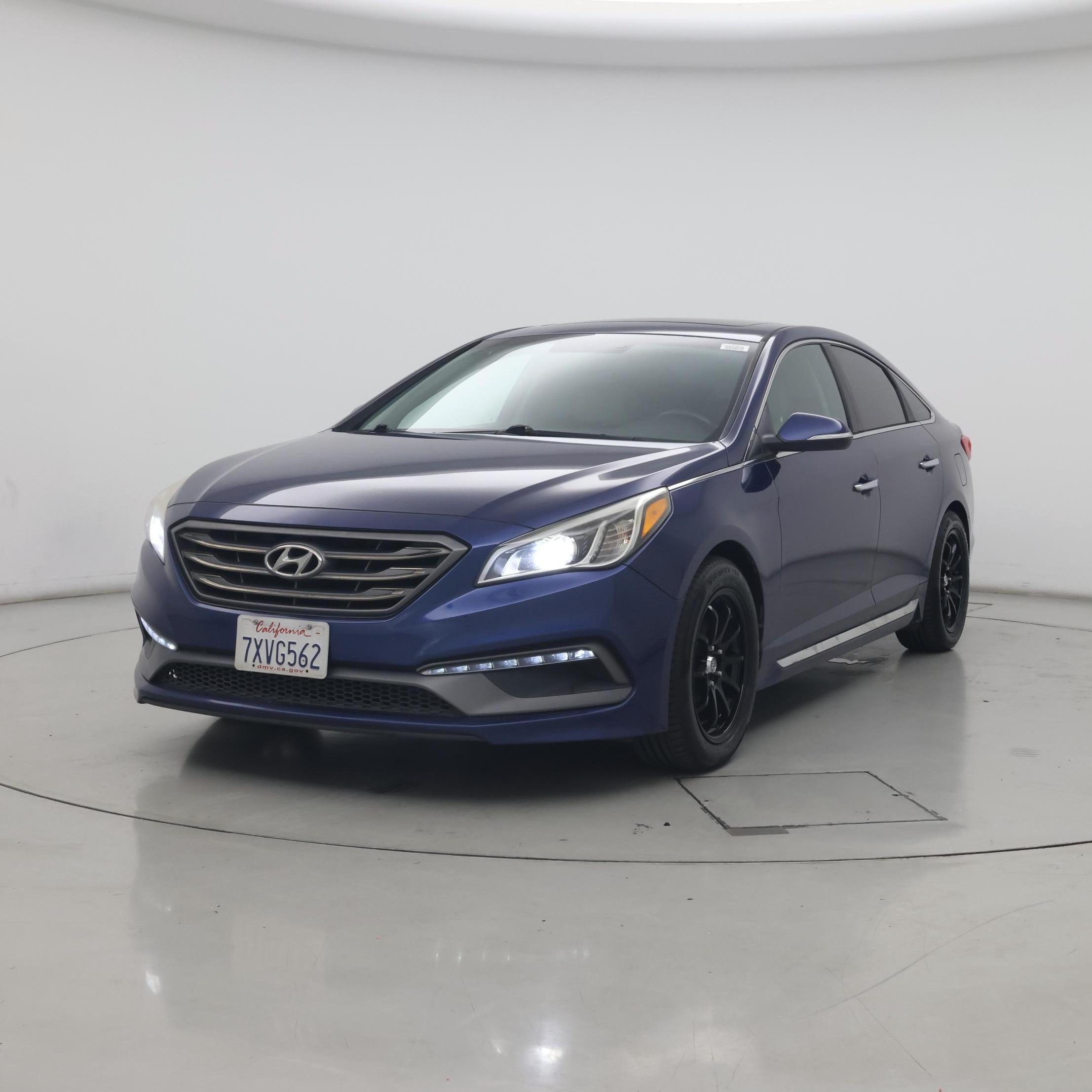 Thumbnail: 2017 Hyundai Sonata - 4