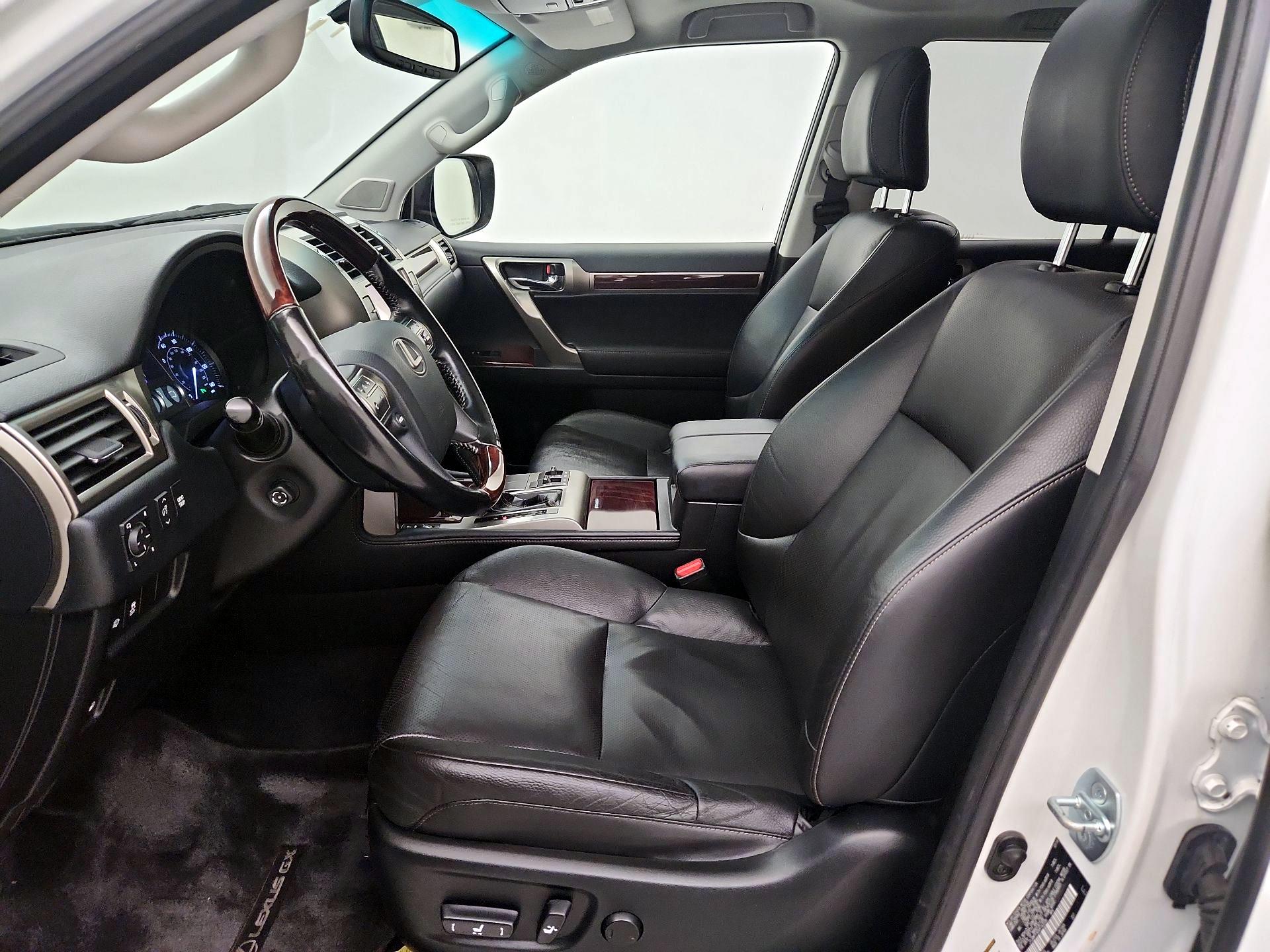 Thumbnail: 2017 Lexus GX - 11