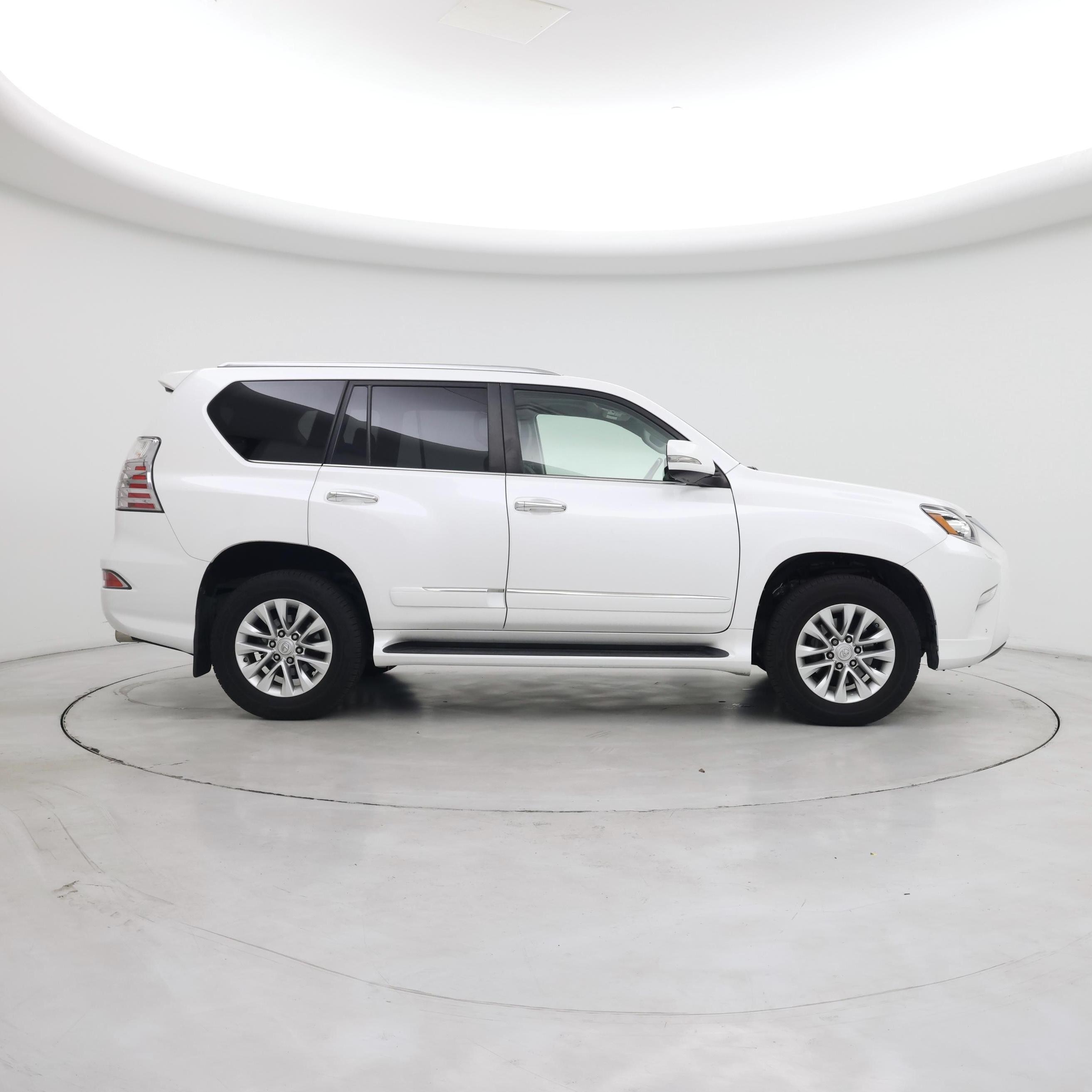 Thumbnail: 2017 Lexus GX - 7