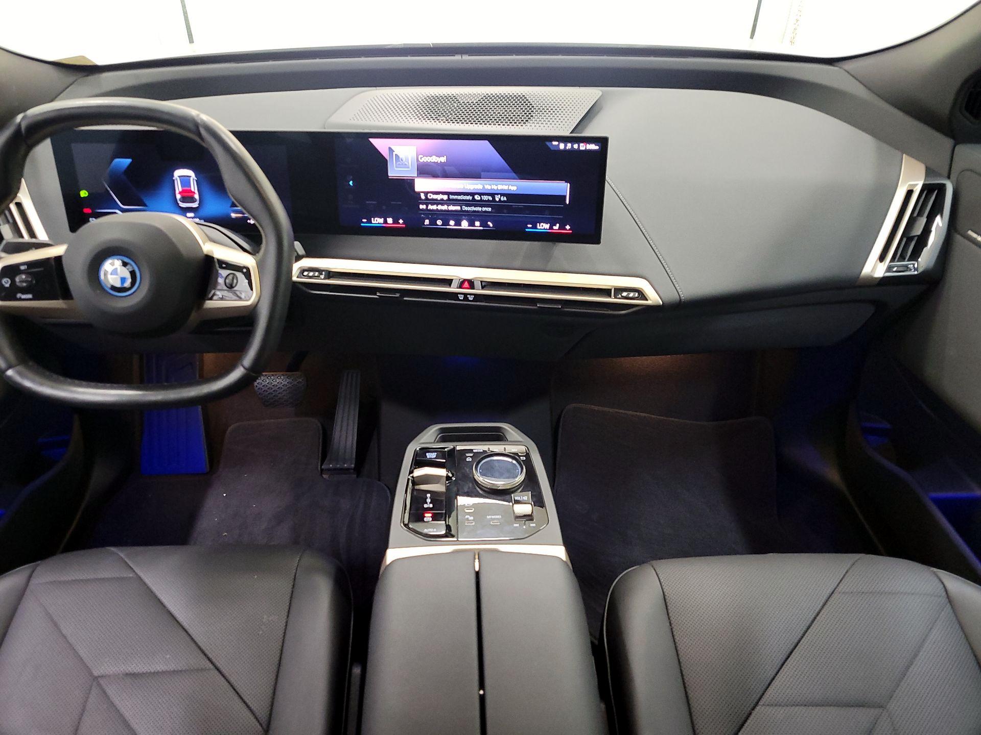 Thumbnail: 2025 BMW iX - 9