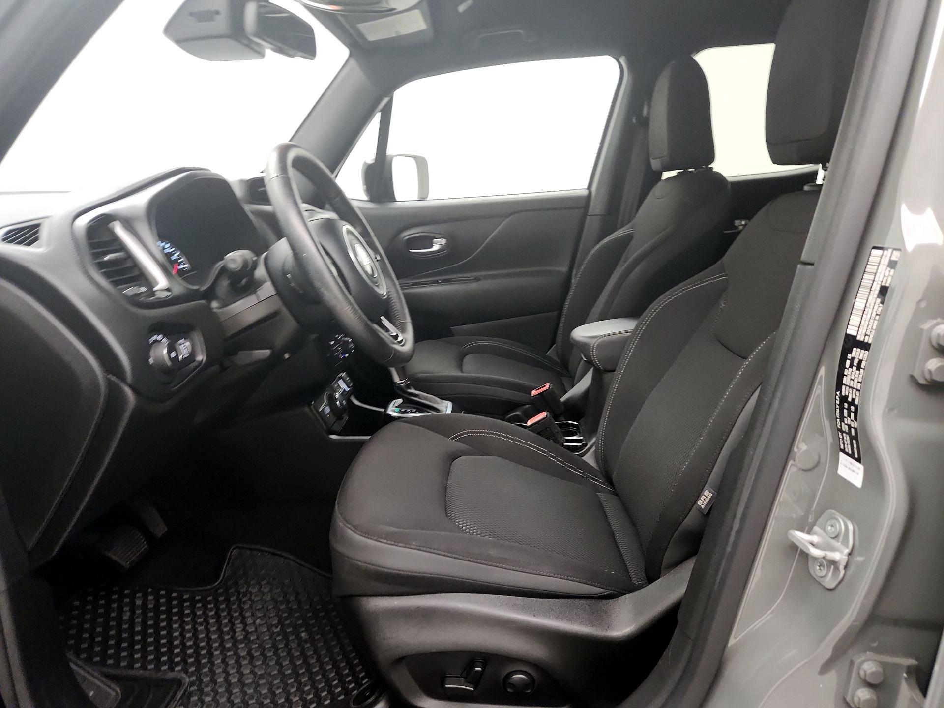 Thumbnail: 2022 Jeep Renegade - 11