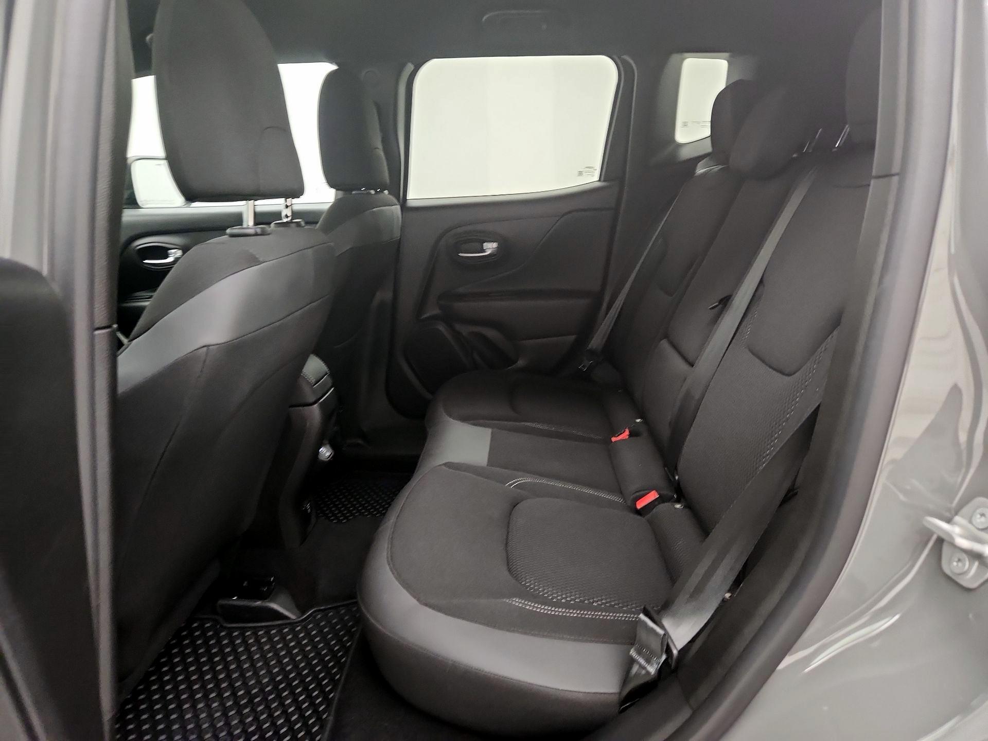 Thumbnail: 2022 Jeep Renegade - 19