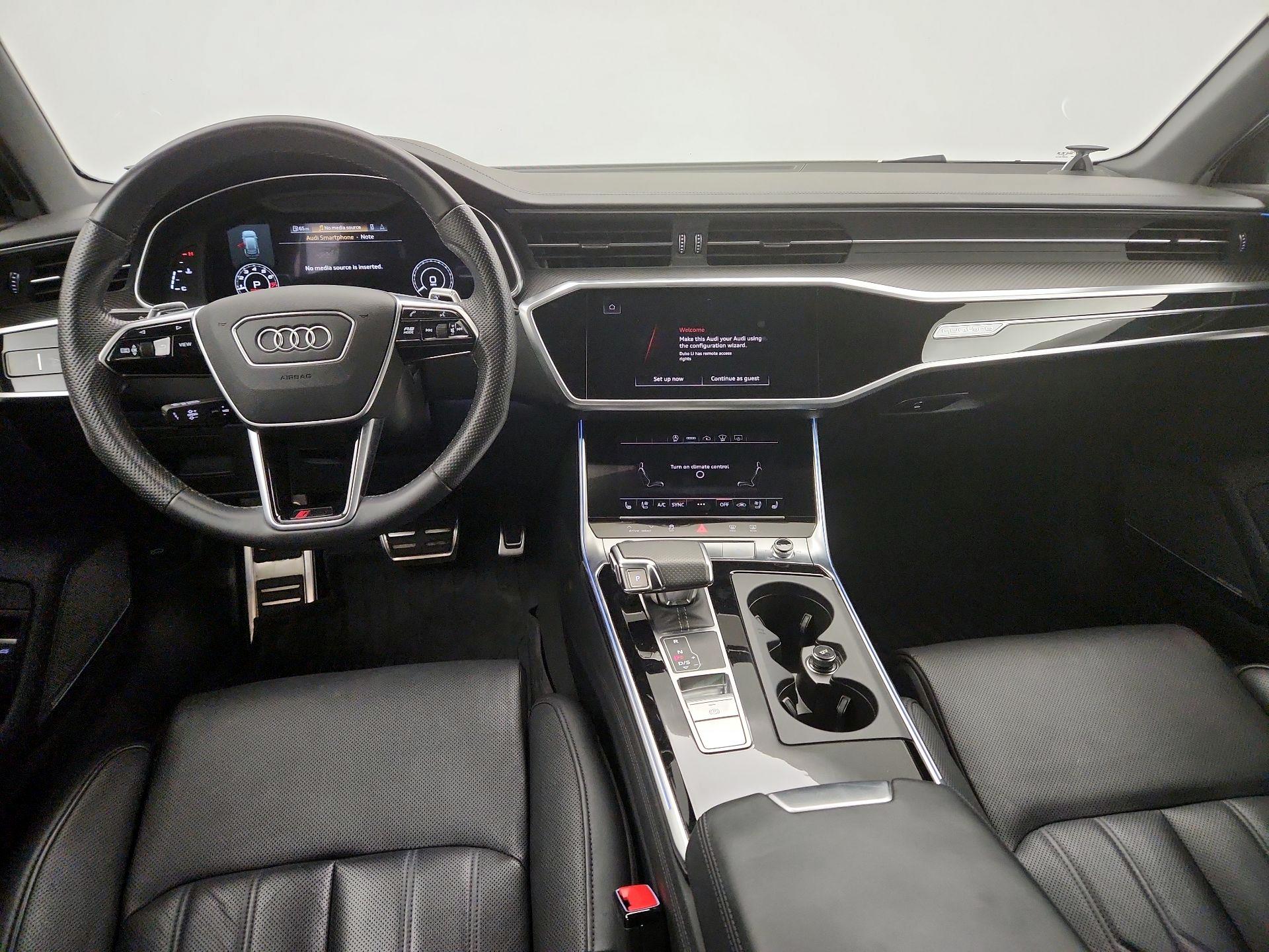 Thumbnail: 2021 Audi RS 6 - 9