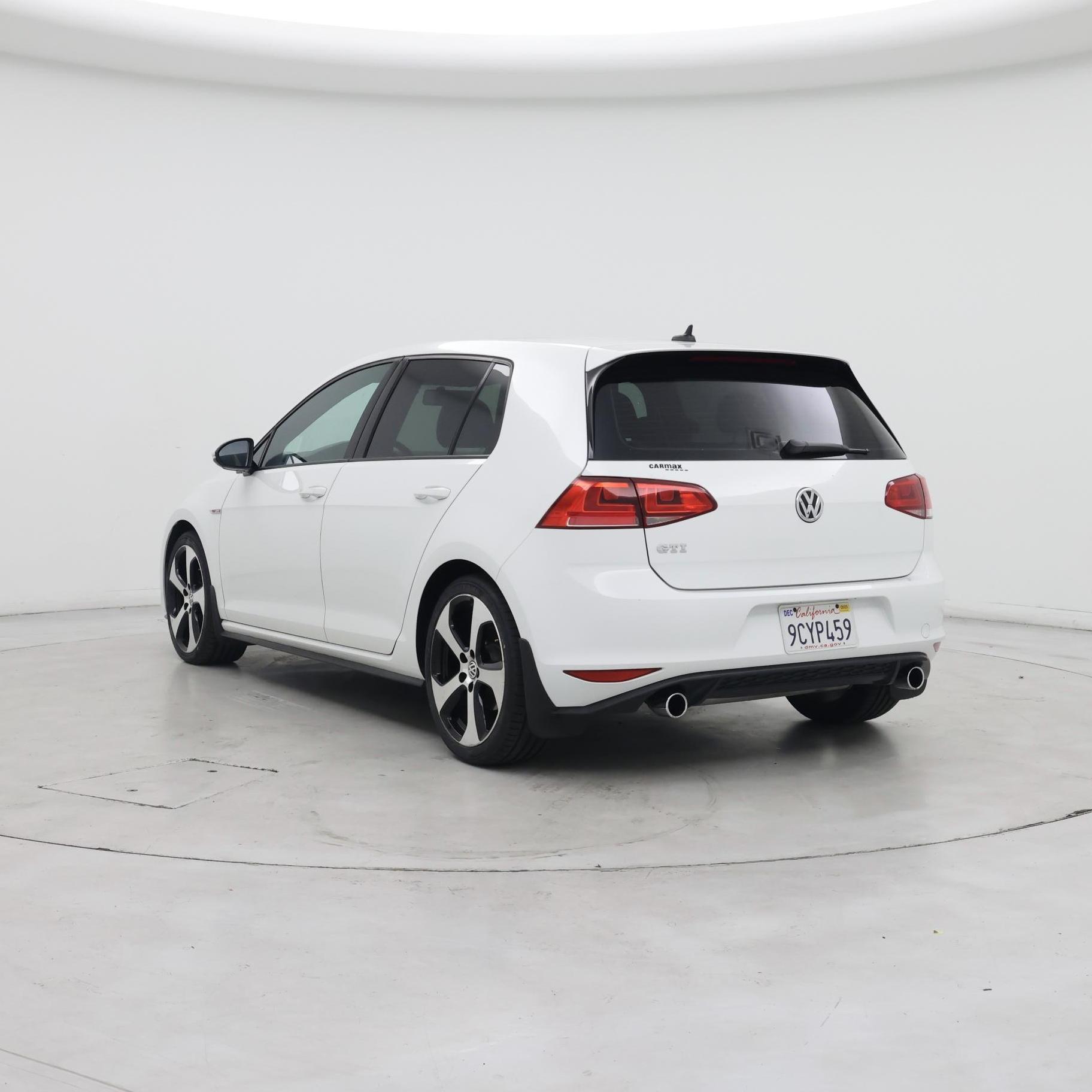 Thumbnail: 2016 Volkswagen Golf - 2
