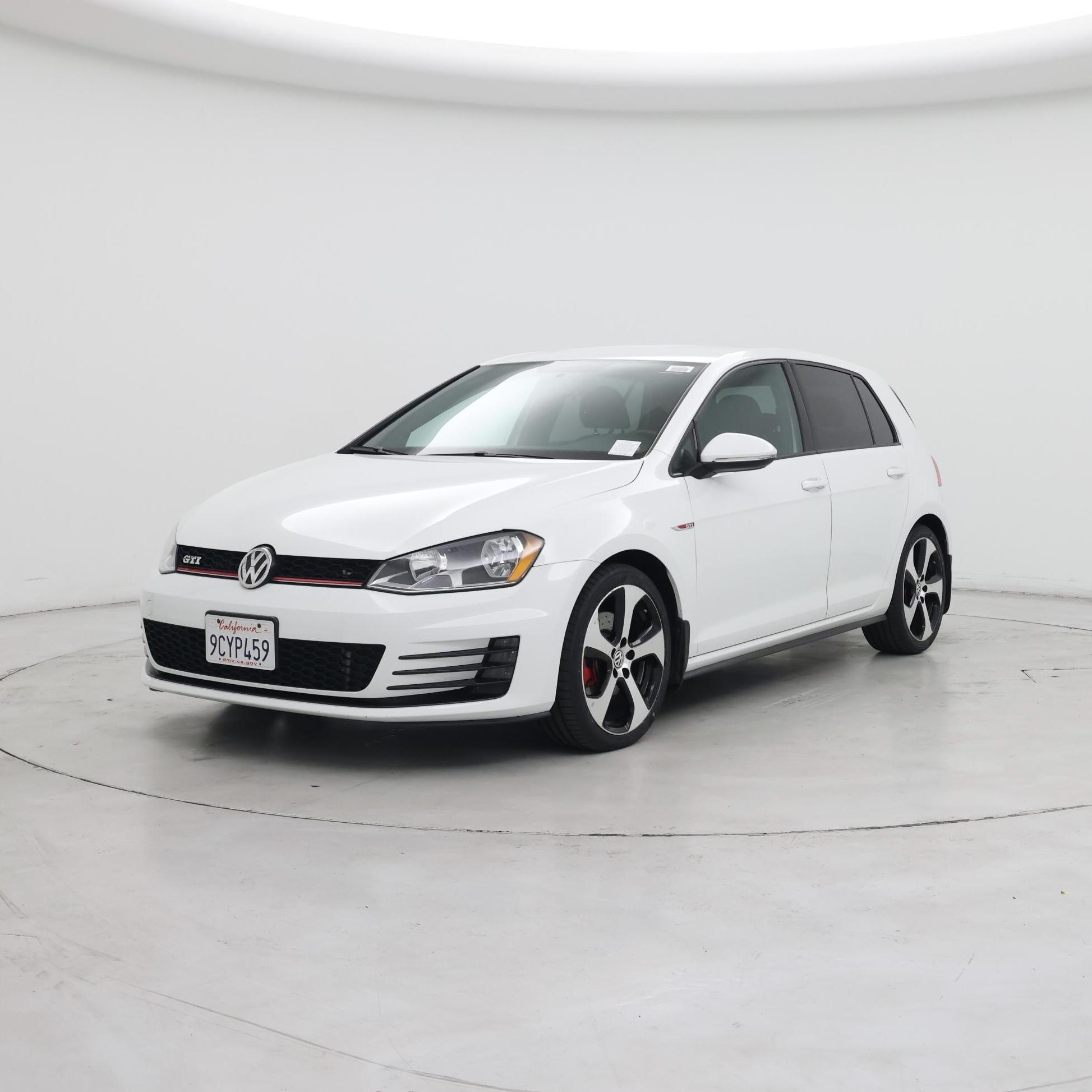 Thumbnail: 2016 Volkswagen Golf - 4