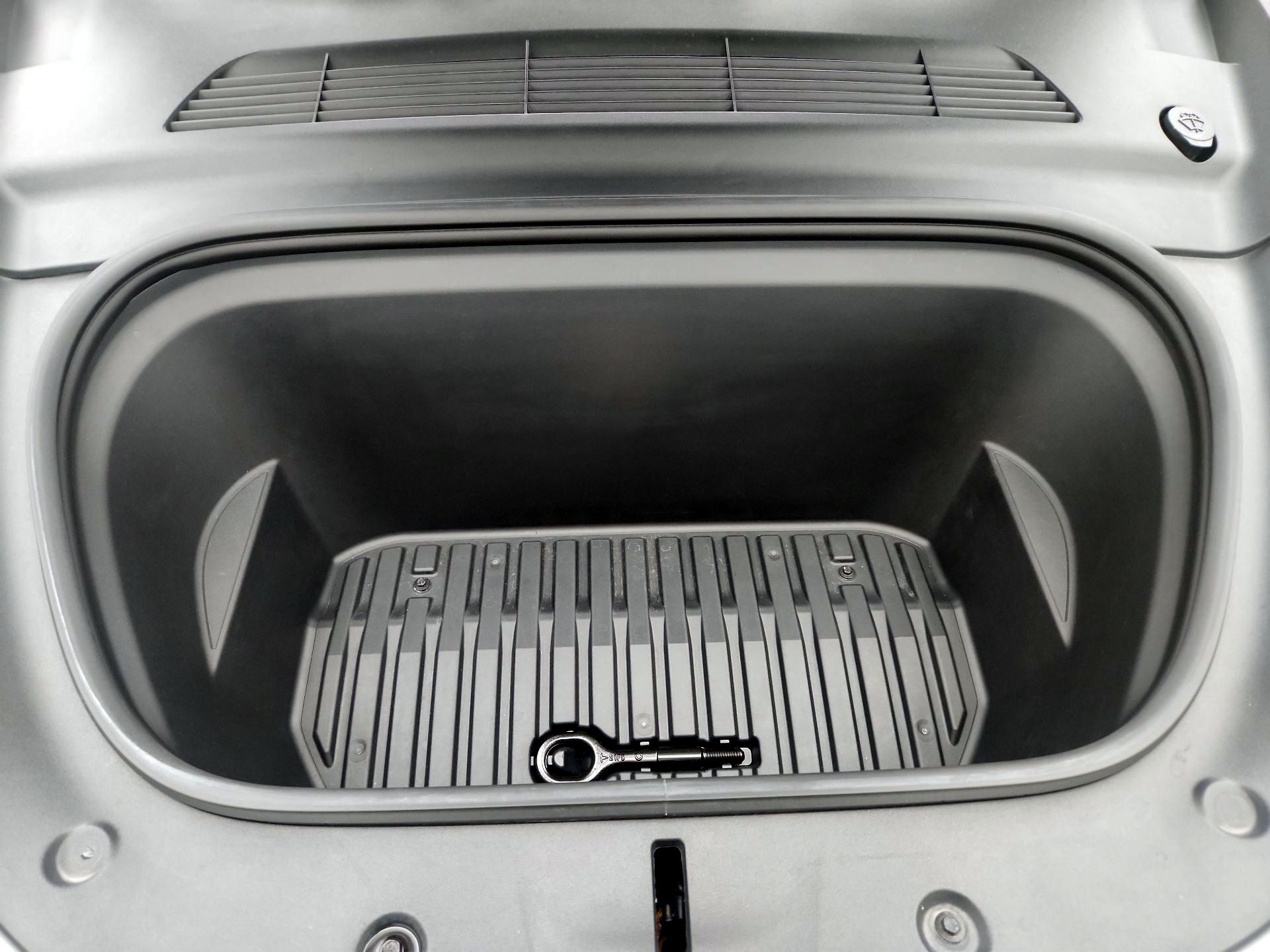 Thumbnail: 2022 Tesla Model Y - 20