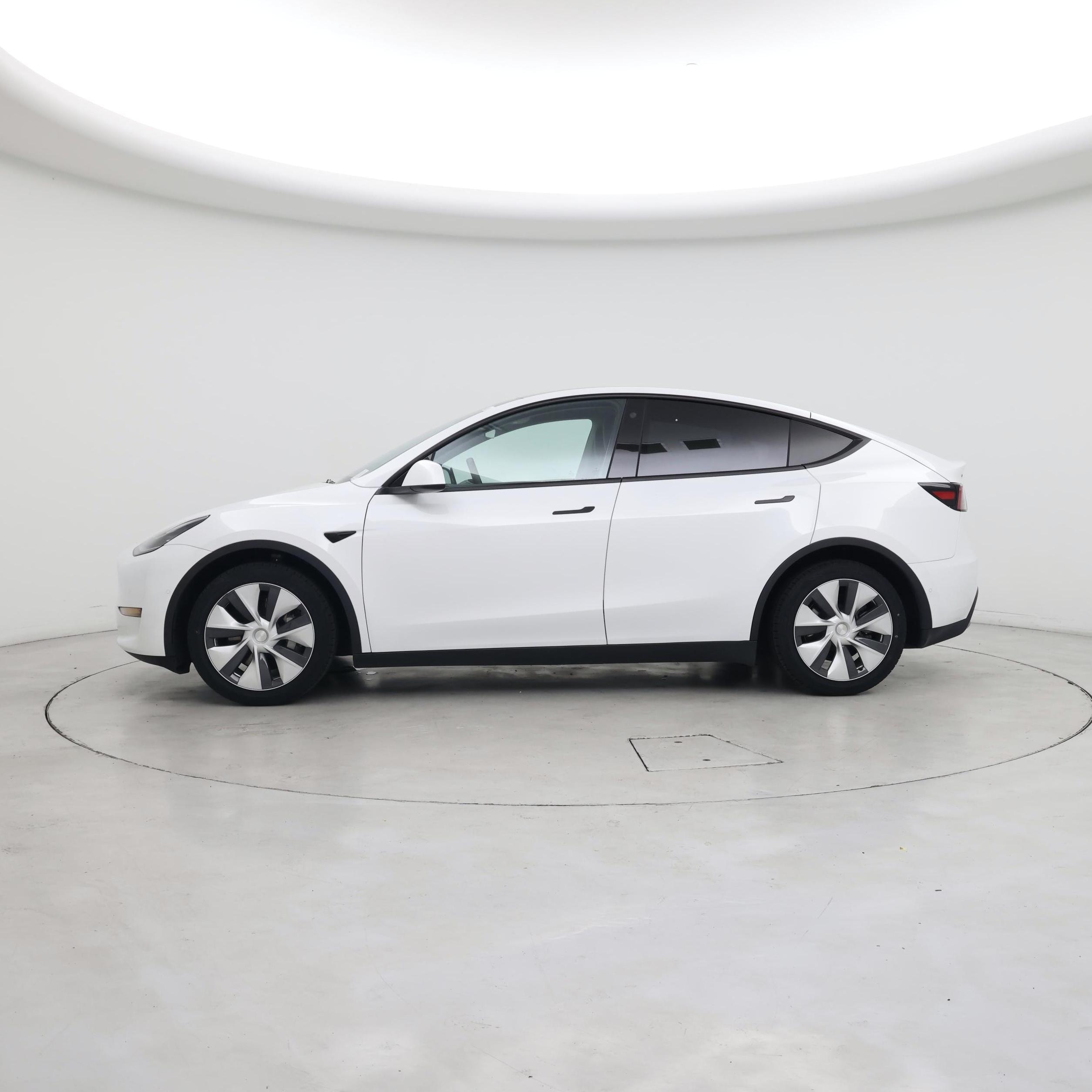 Thumbnail: 2022 Tesla Model Y - 3