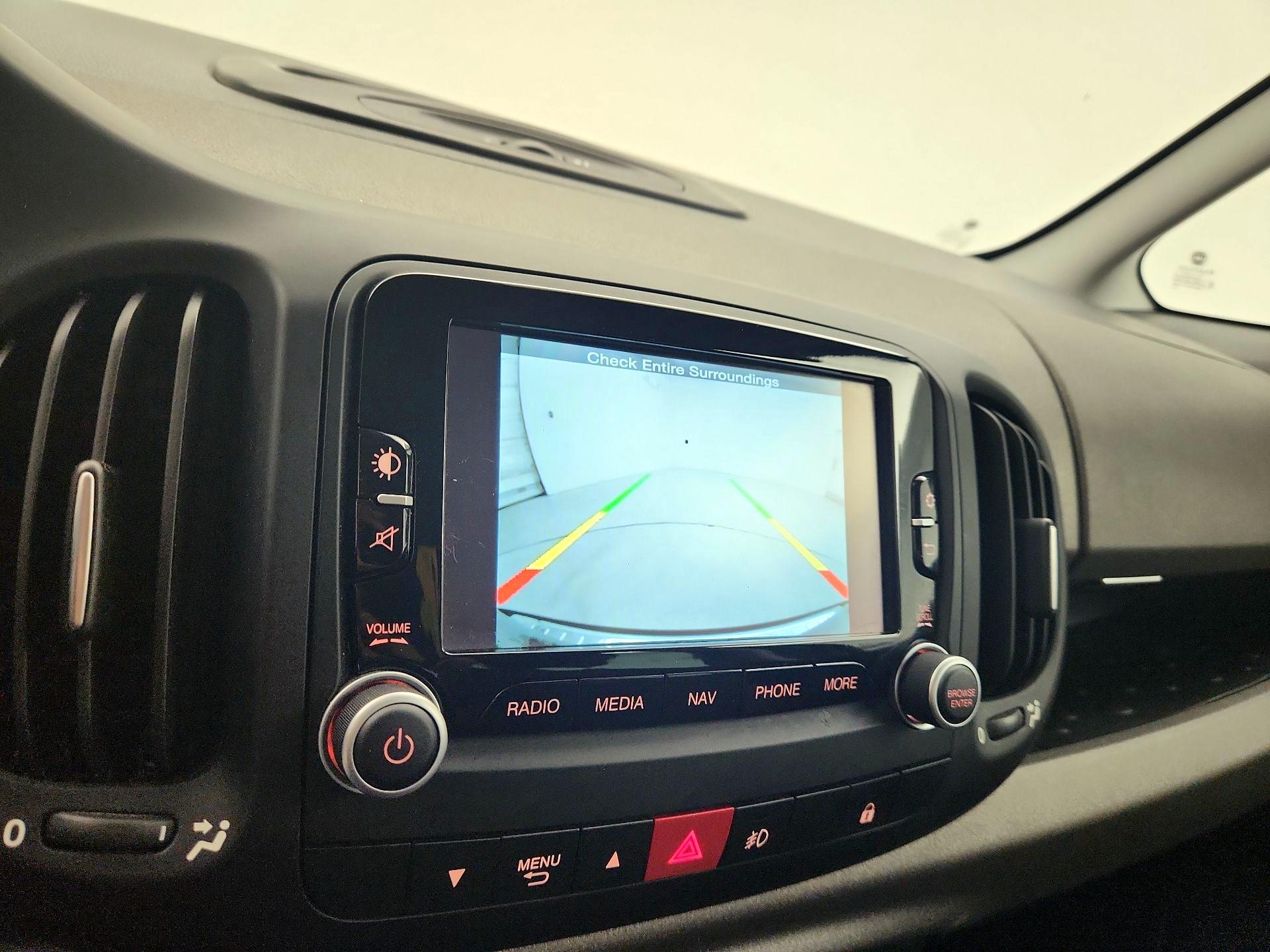 Thumbnail: 2015 Fiat 500L - 13