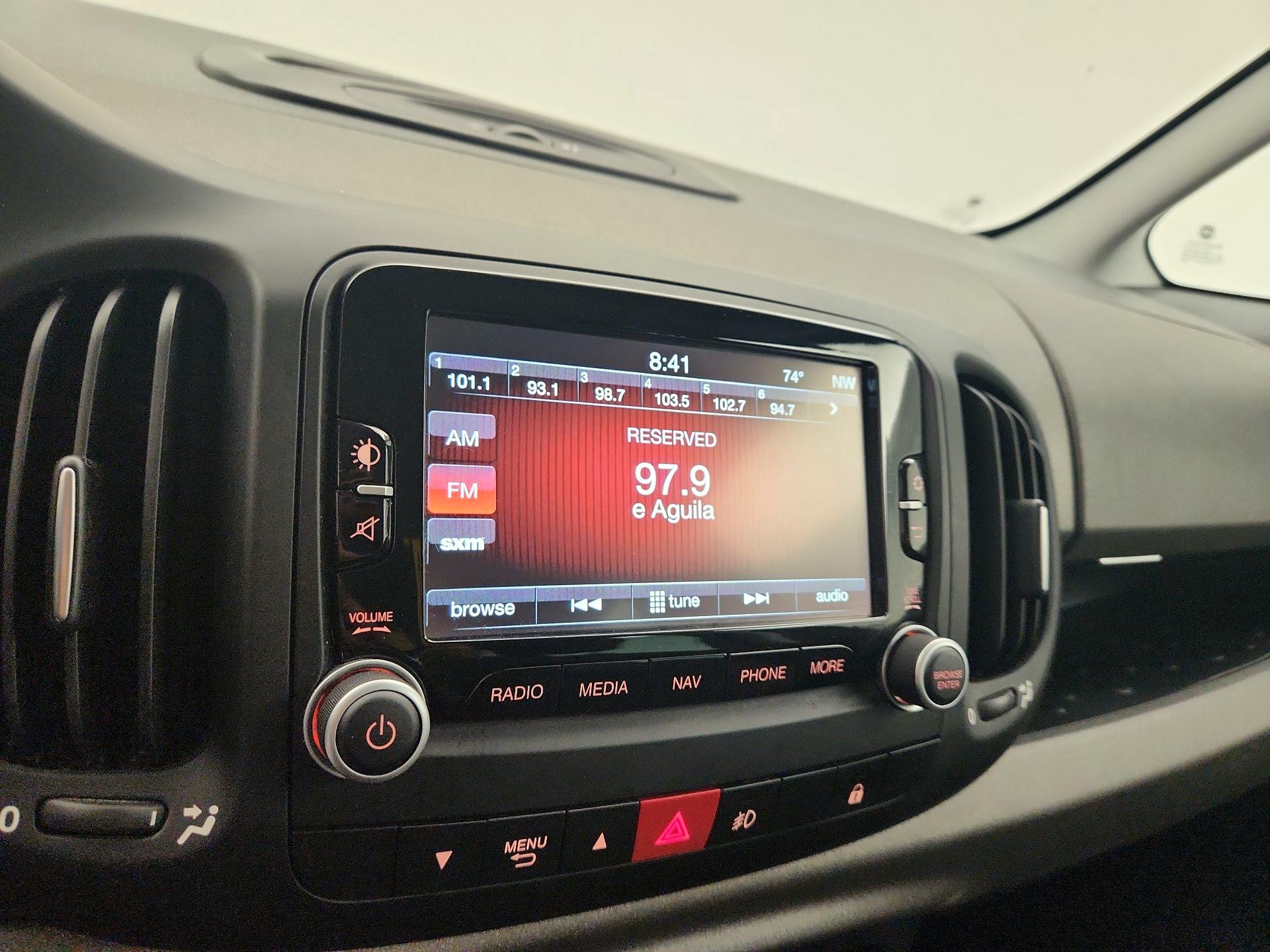 Thumbnail: 2015 Fiat 500L - 14
