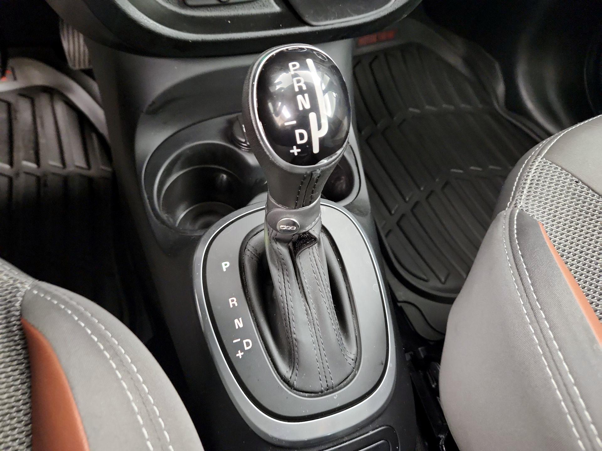 Thumbnail: 2015 Fiat 500L - 16