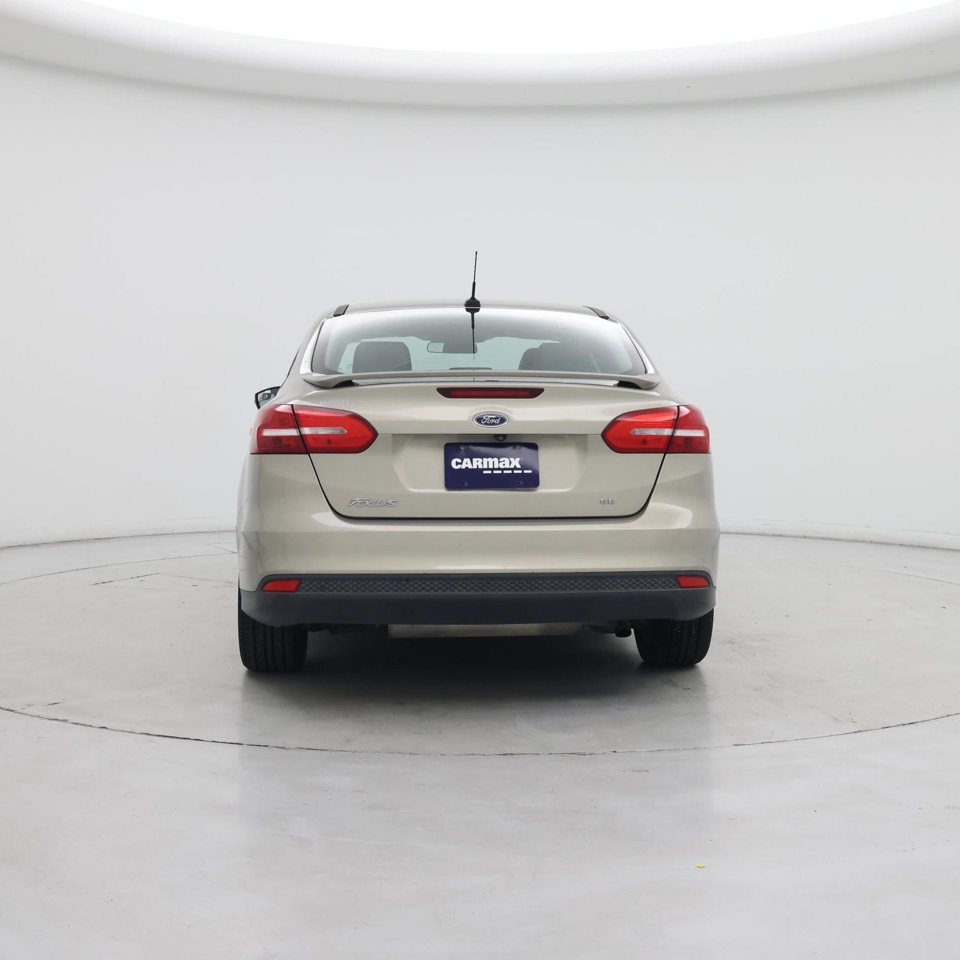 Thumbnail: 2015 Ford Focus - 6