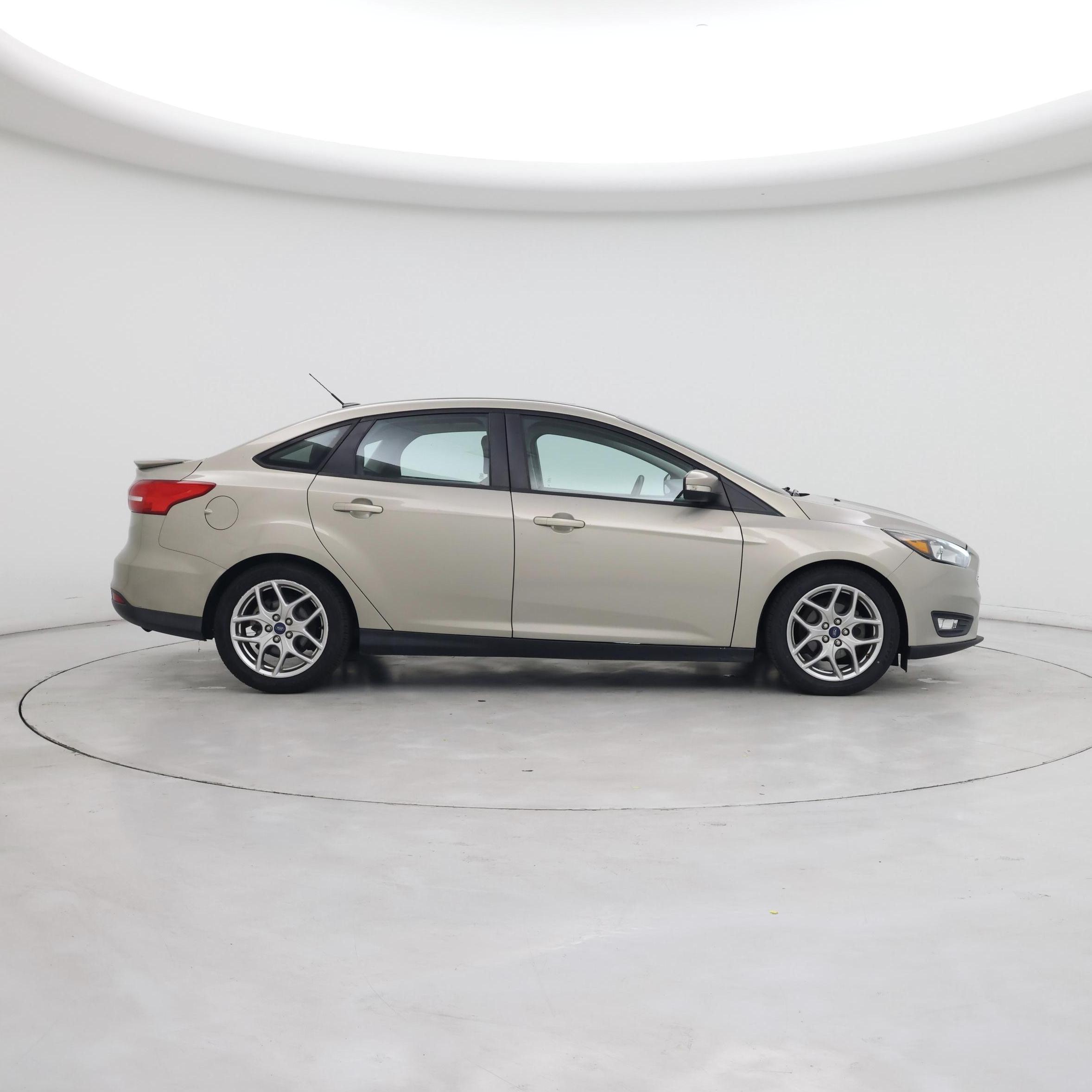 Thumbnail: 2015 Ford Focus - 7