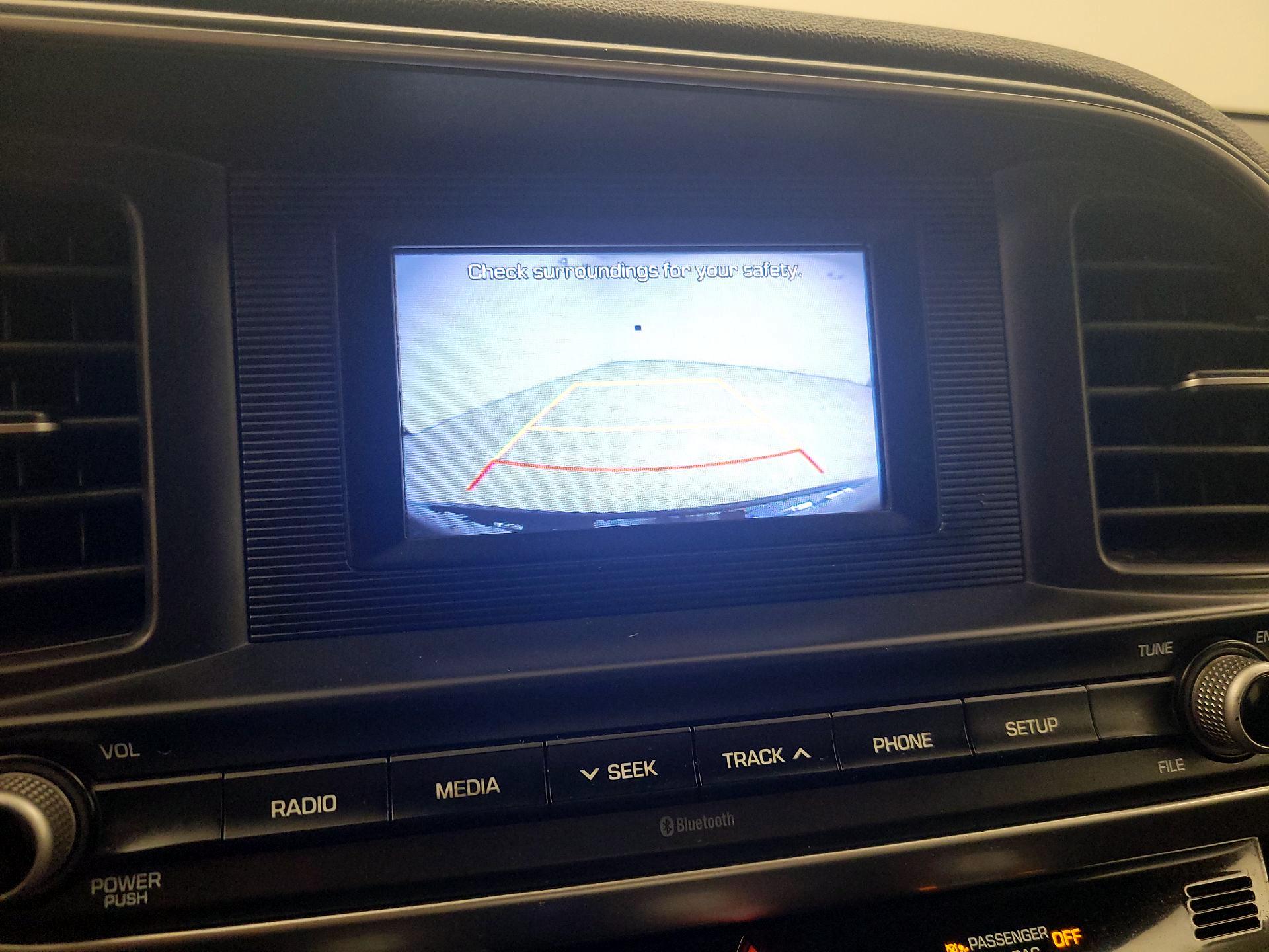 Thumbnail: 2020 Hyundai Elantra - 14